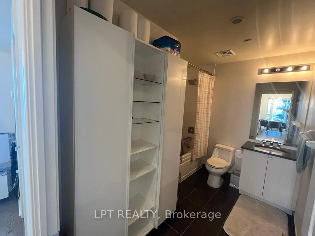 39 Annie Craig Drive #1015