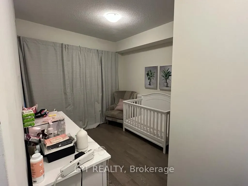 39 Annie Craig Drive #1015