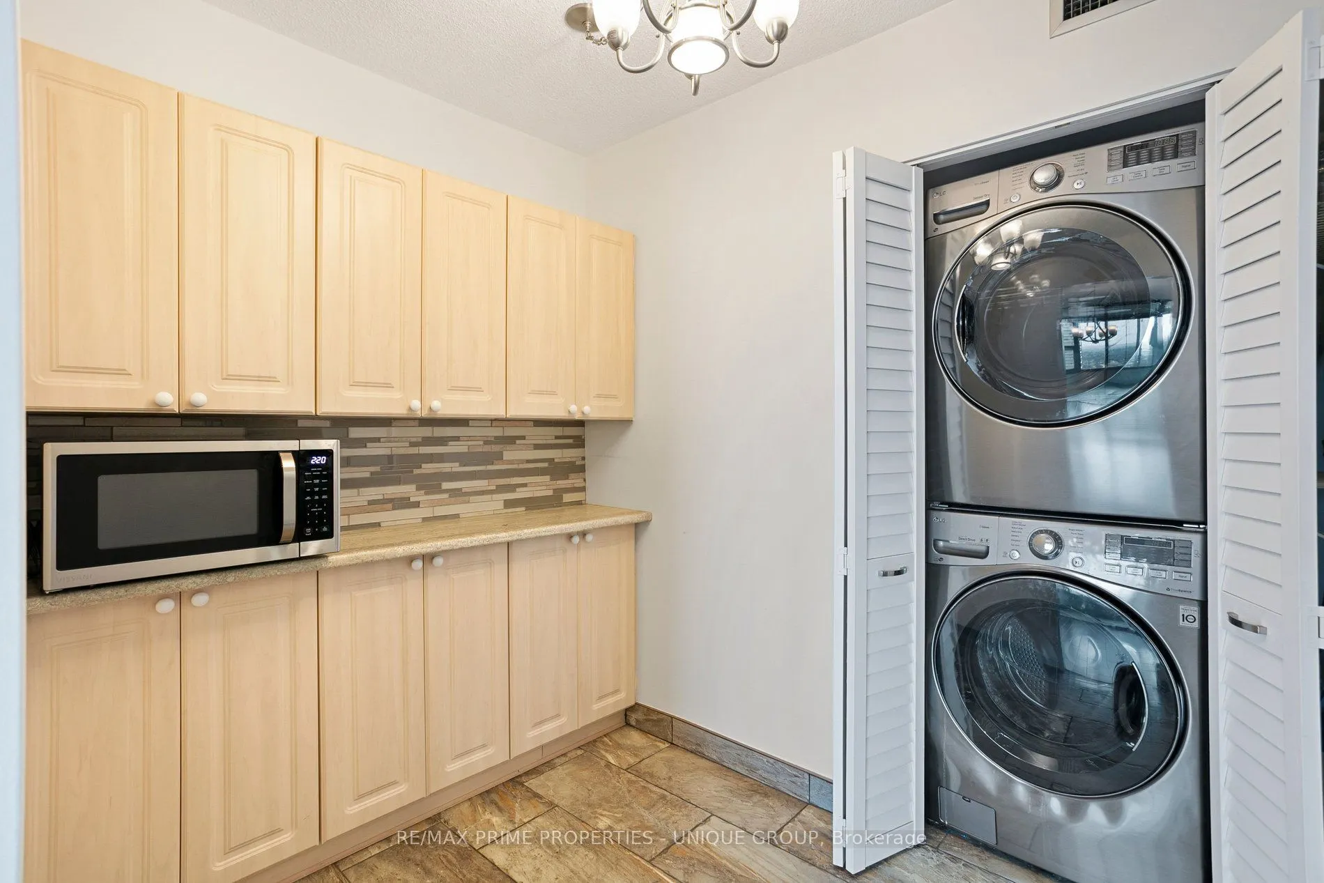 1300 Bloor Street #2108