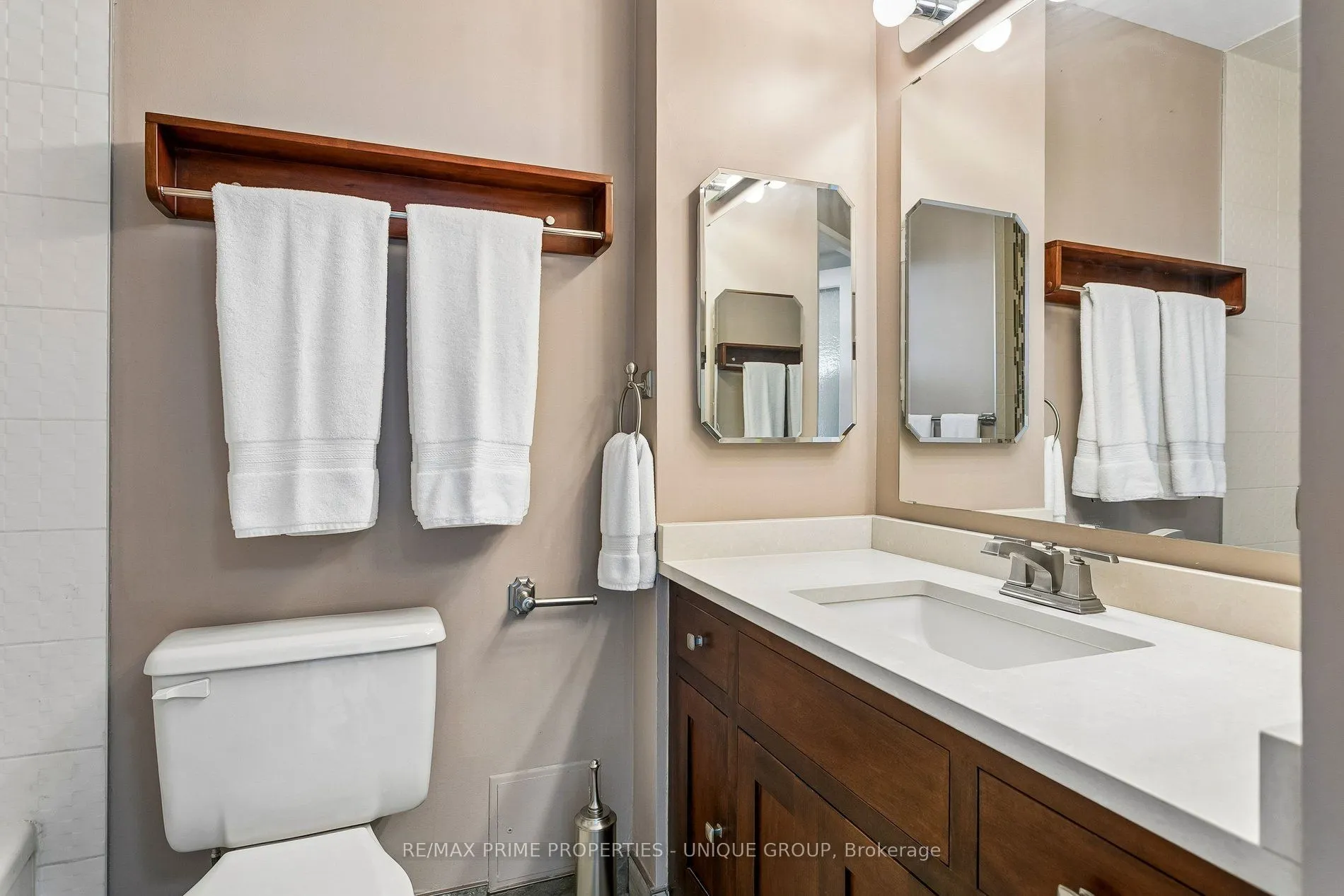 1300 Bloor Street #2108