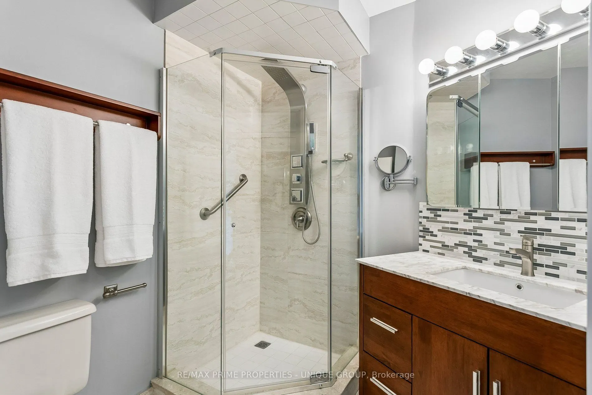 1300 Bloor Street #2108