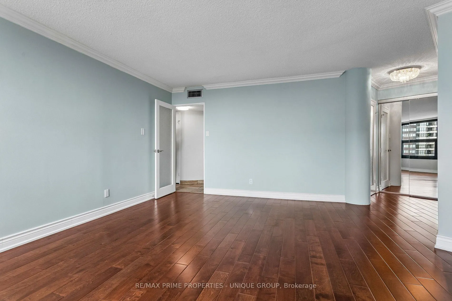 1300 Bloor Street #2108