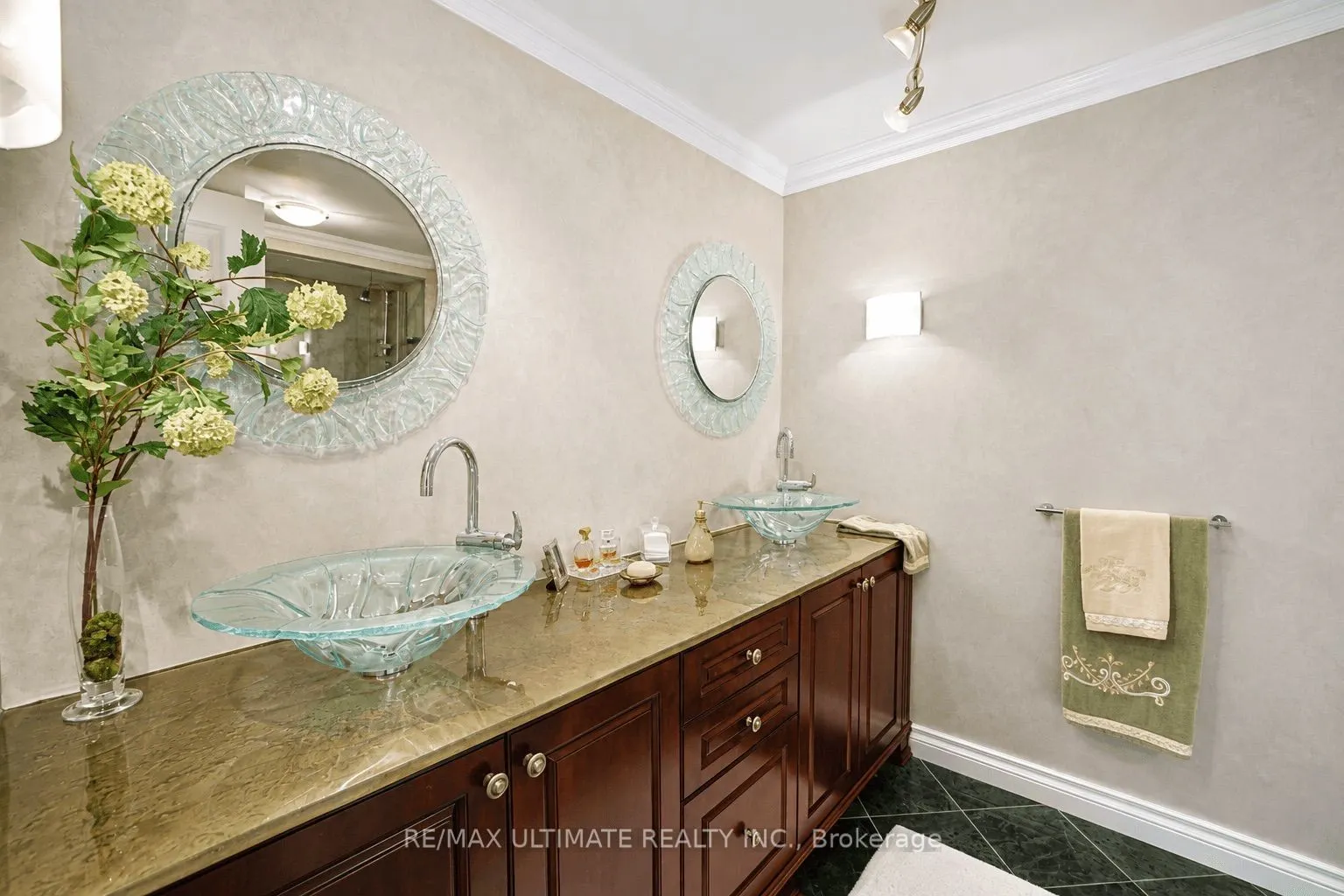 2045 Lake Shore Boulevard W #3705