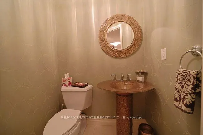 2045 Lake Shore Boulevard W #3705