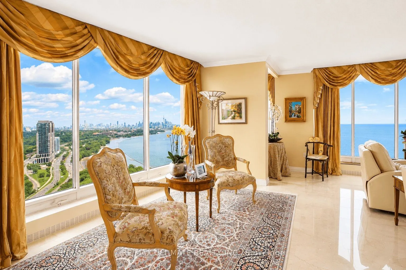 2045 Lake Shore Boulevard W #3705