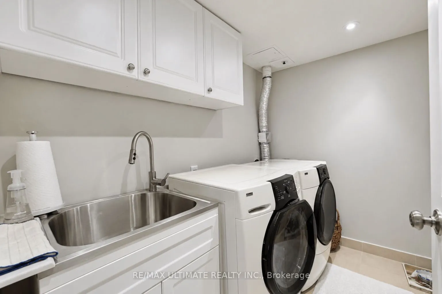 2045 Lake Shore Boulevard W #3705