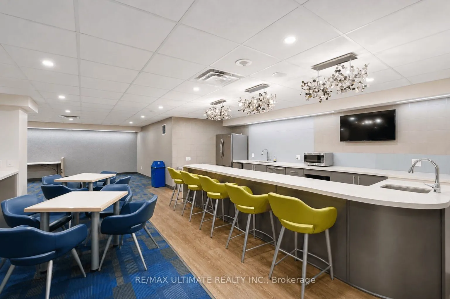 2045 Lake Shore Boulevard W #3705