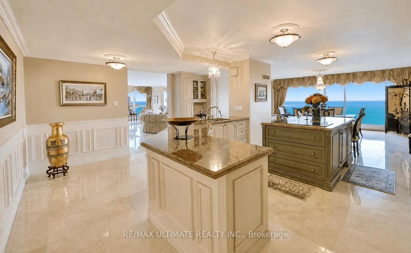 2045 Lake Shore Boulevard W #3705