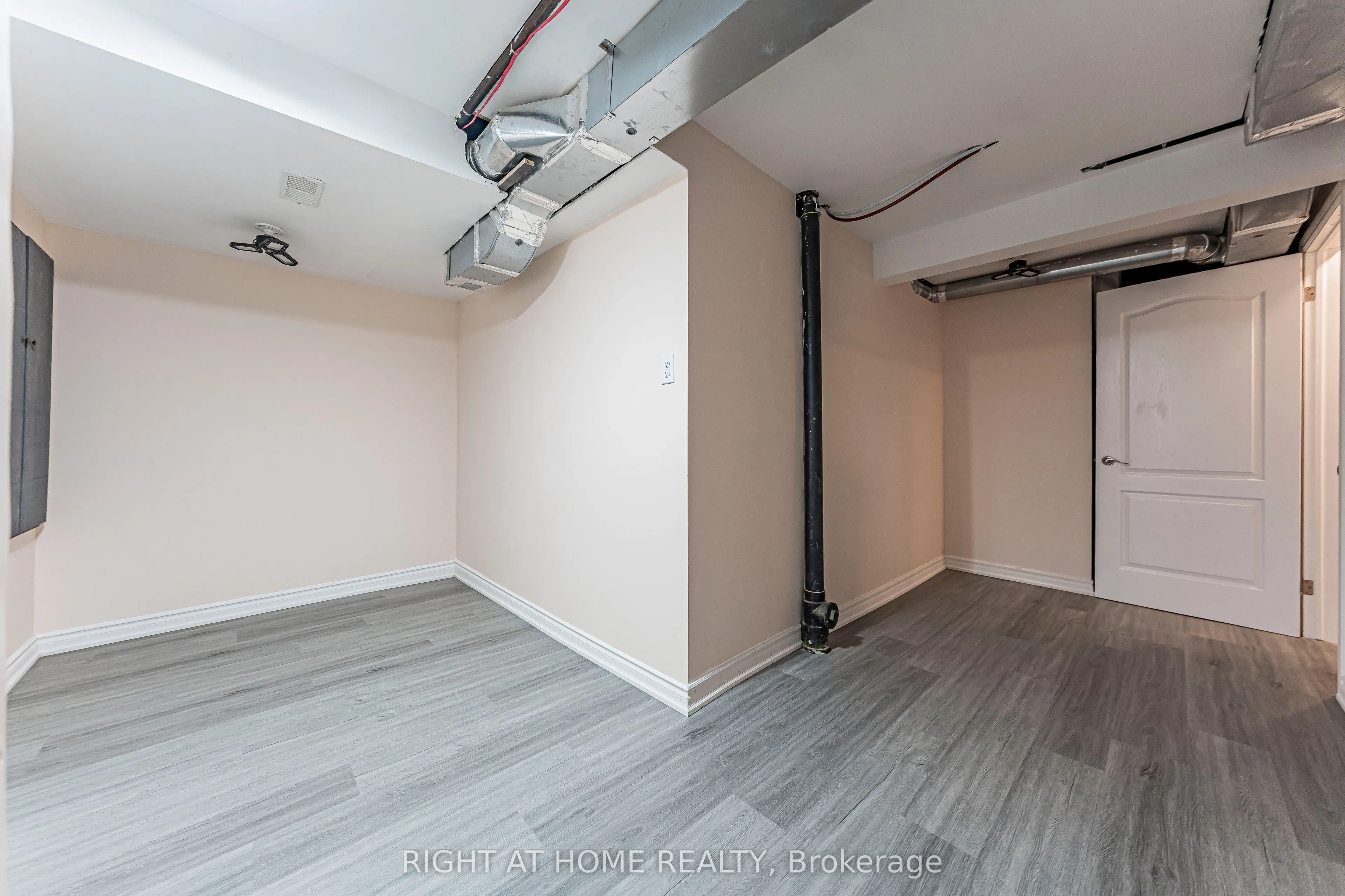 1249 Leger Way