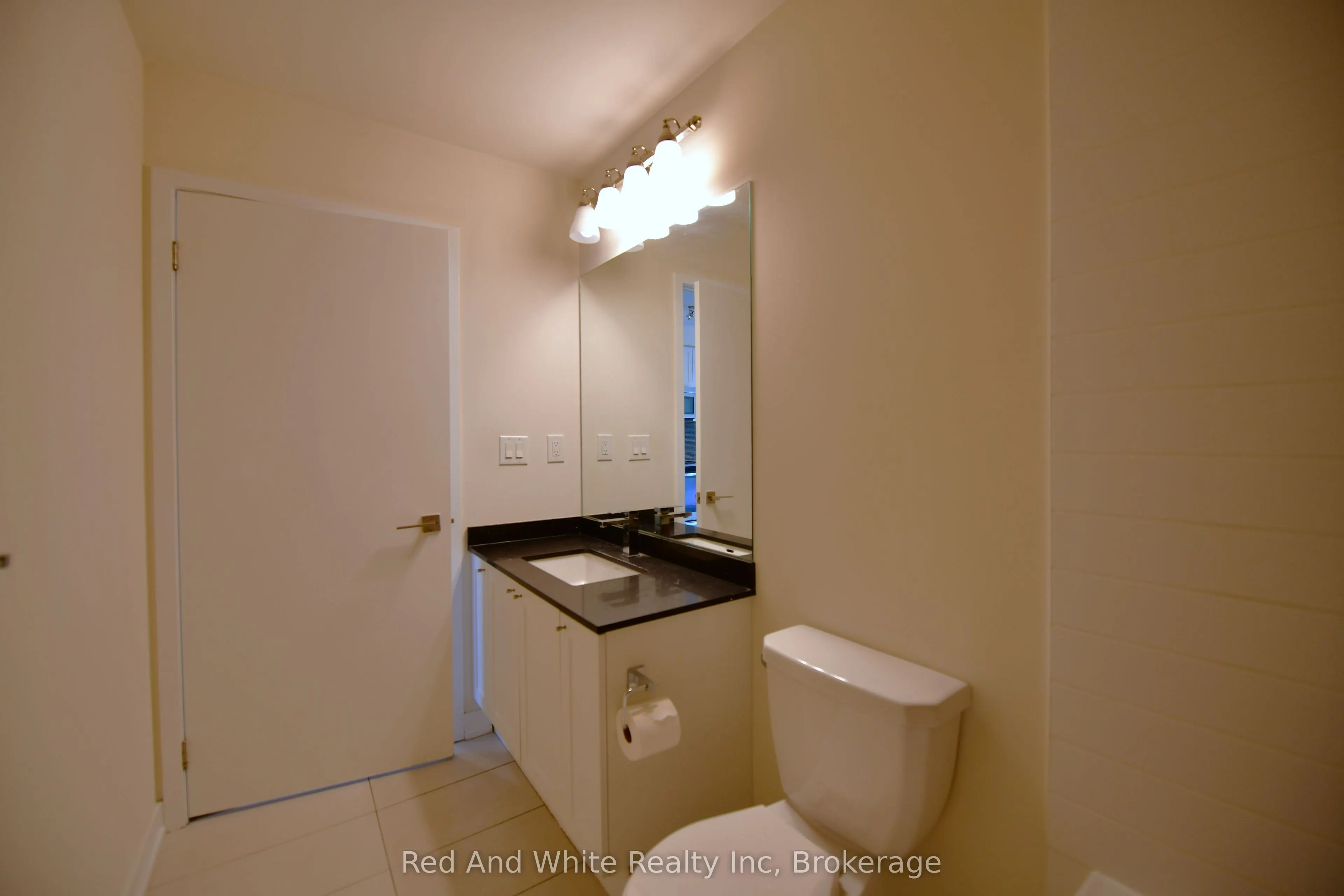 510 Curran Place #2001