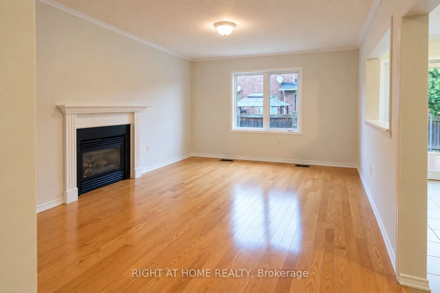 427 Chandler Crescent