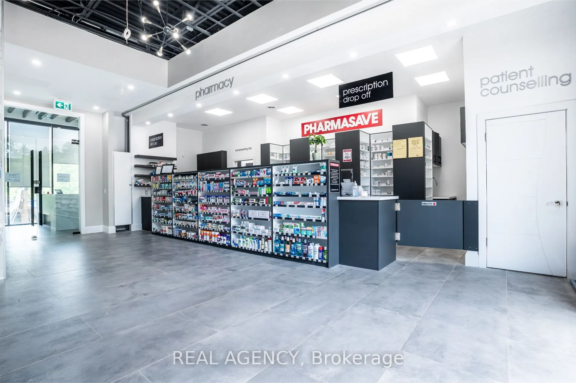 1601 Lakeshore Road W