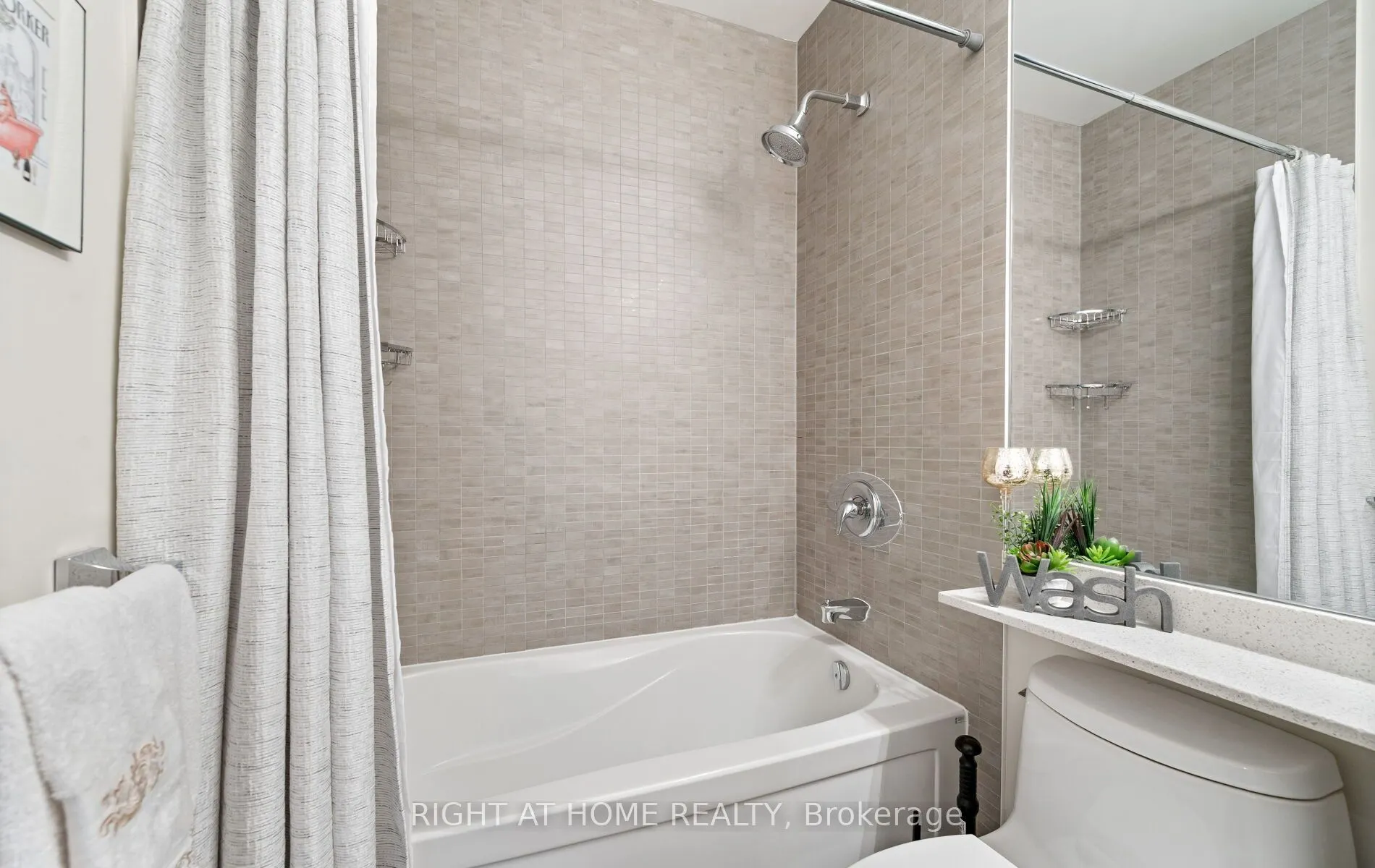 50 Absolute Avenue #4902 LPH