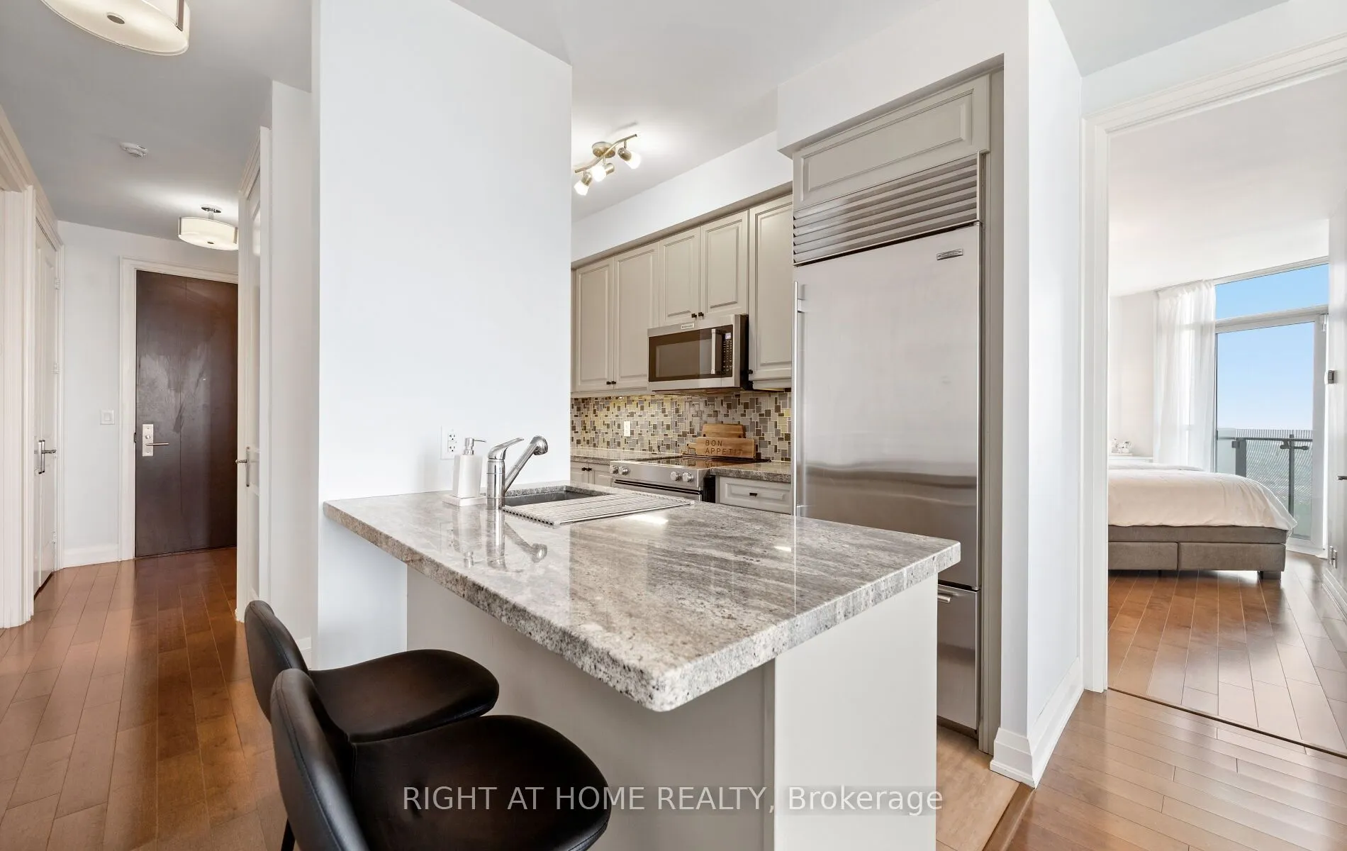 50 Absolute Avenue #4902 LPH