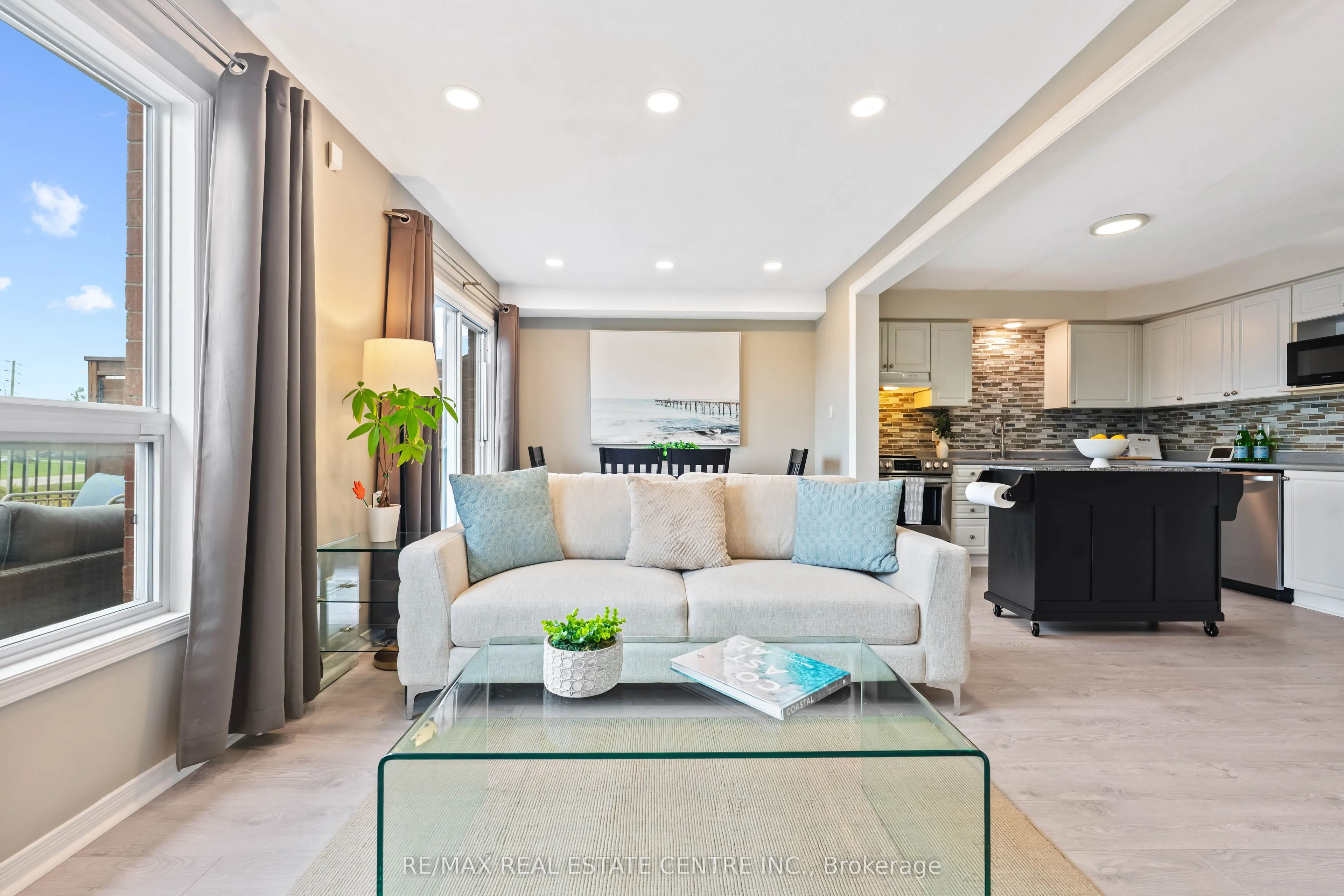 53 Benjamin Crescent