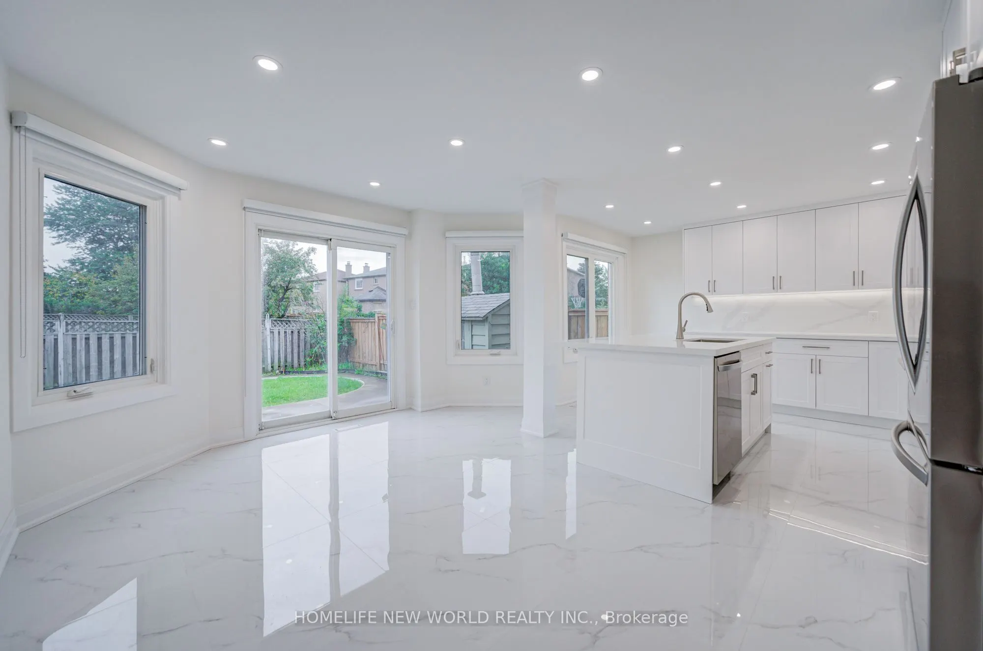 199 Harrowsmith Drive W