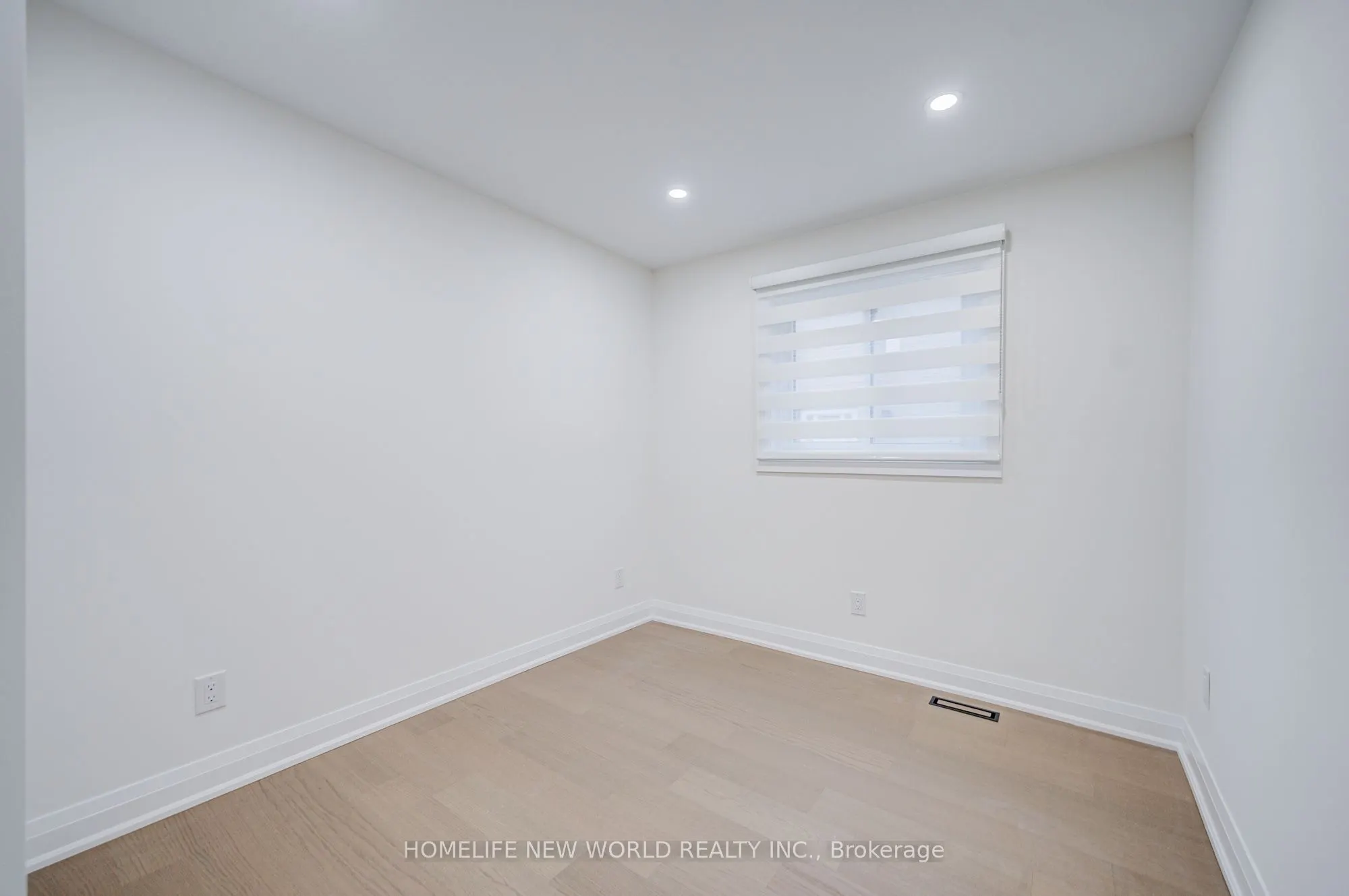 199 Harrowsmith Drive W