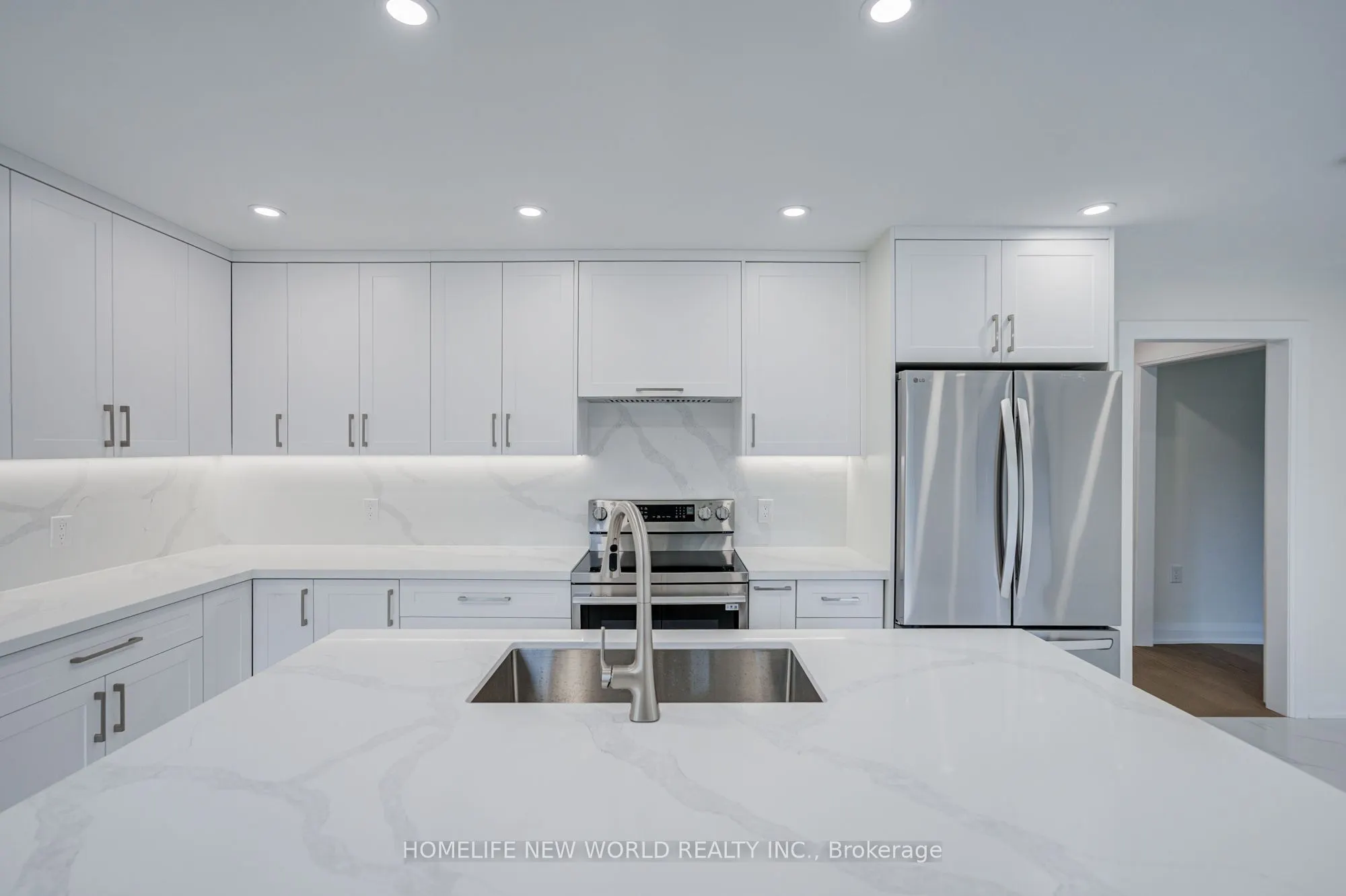 199 Harrowsmith Drive W