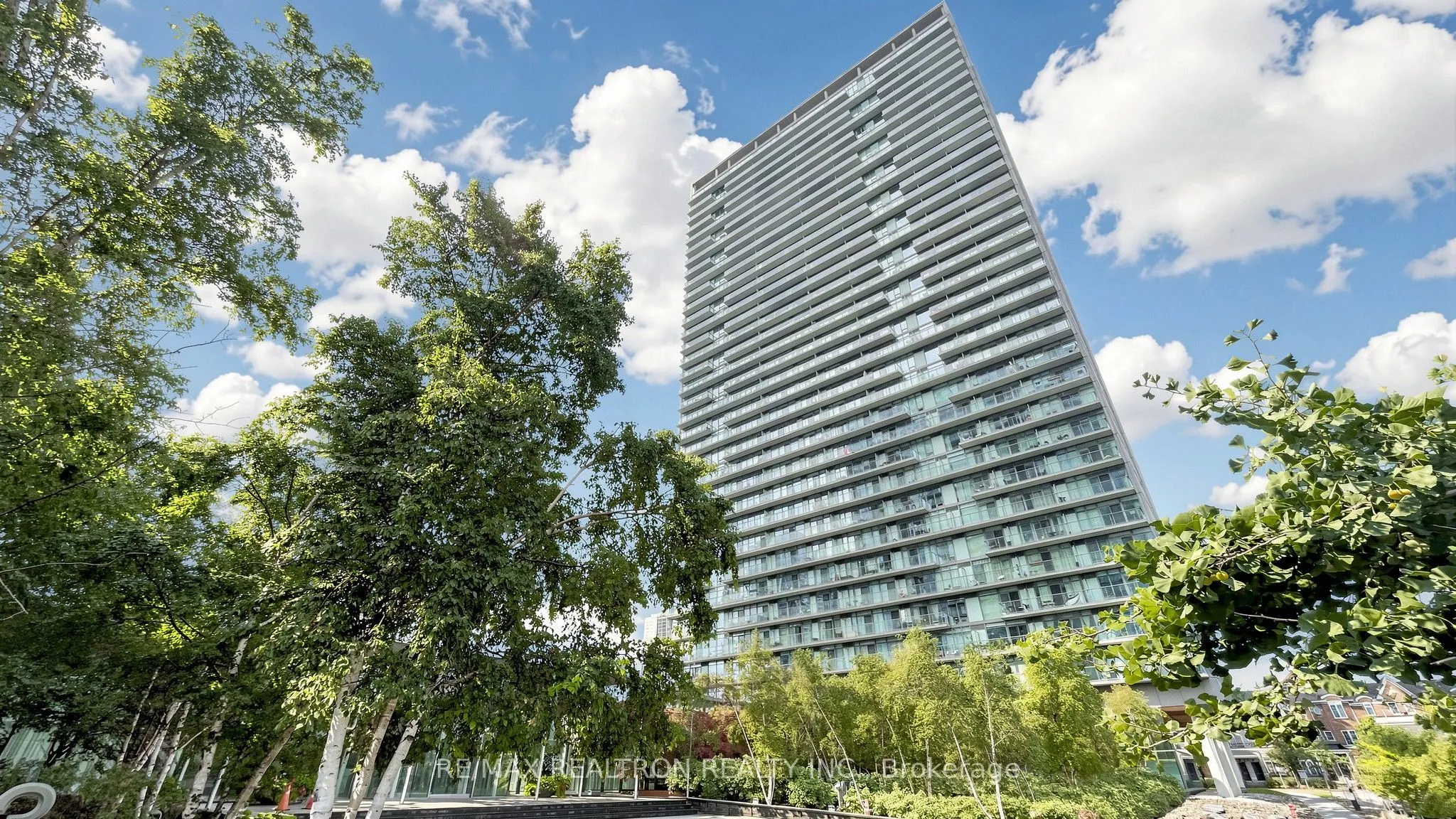 105 The Queensway Avenue #3301