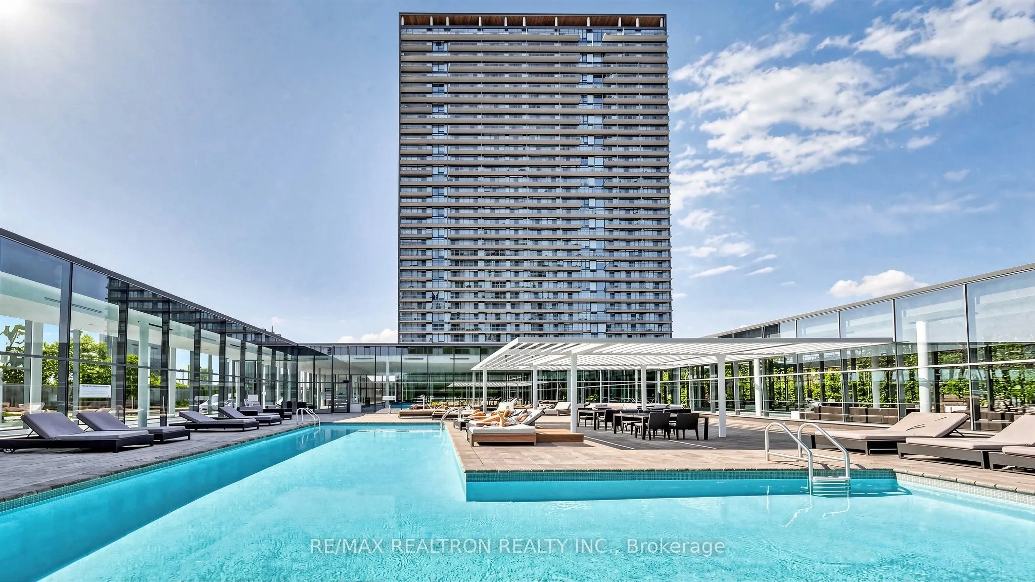 105 The Queensway Avenue #3301