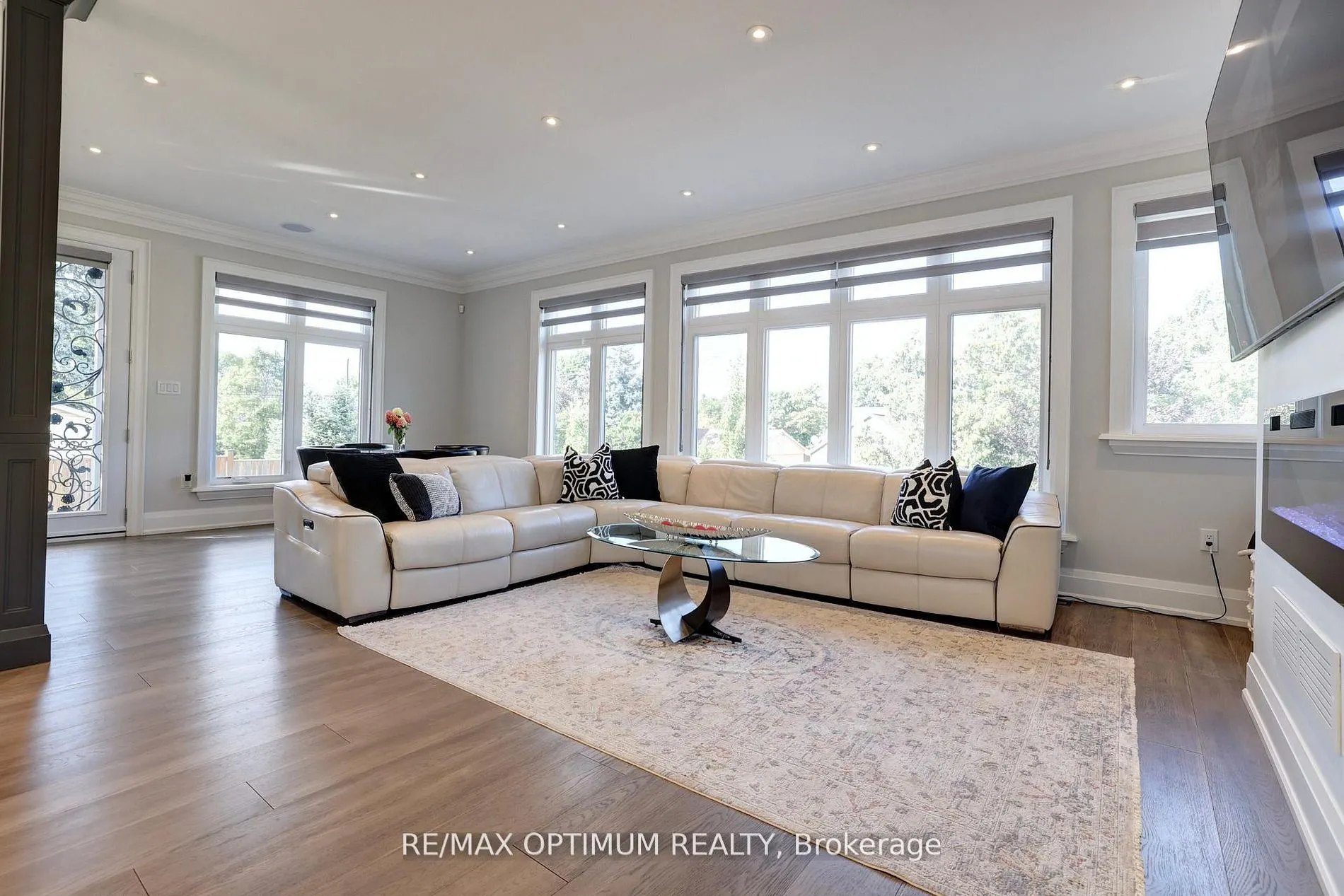 26 Pioneer Drive