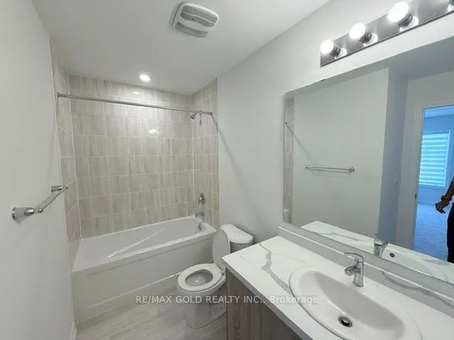 41 Tapscott Crescent