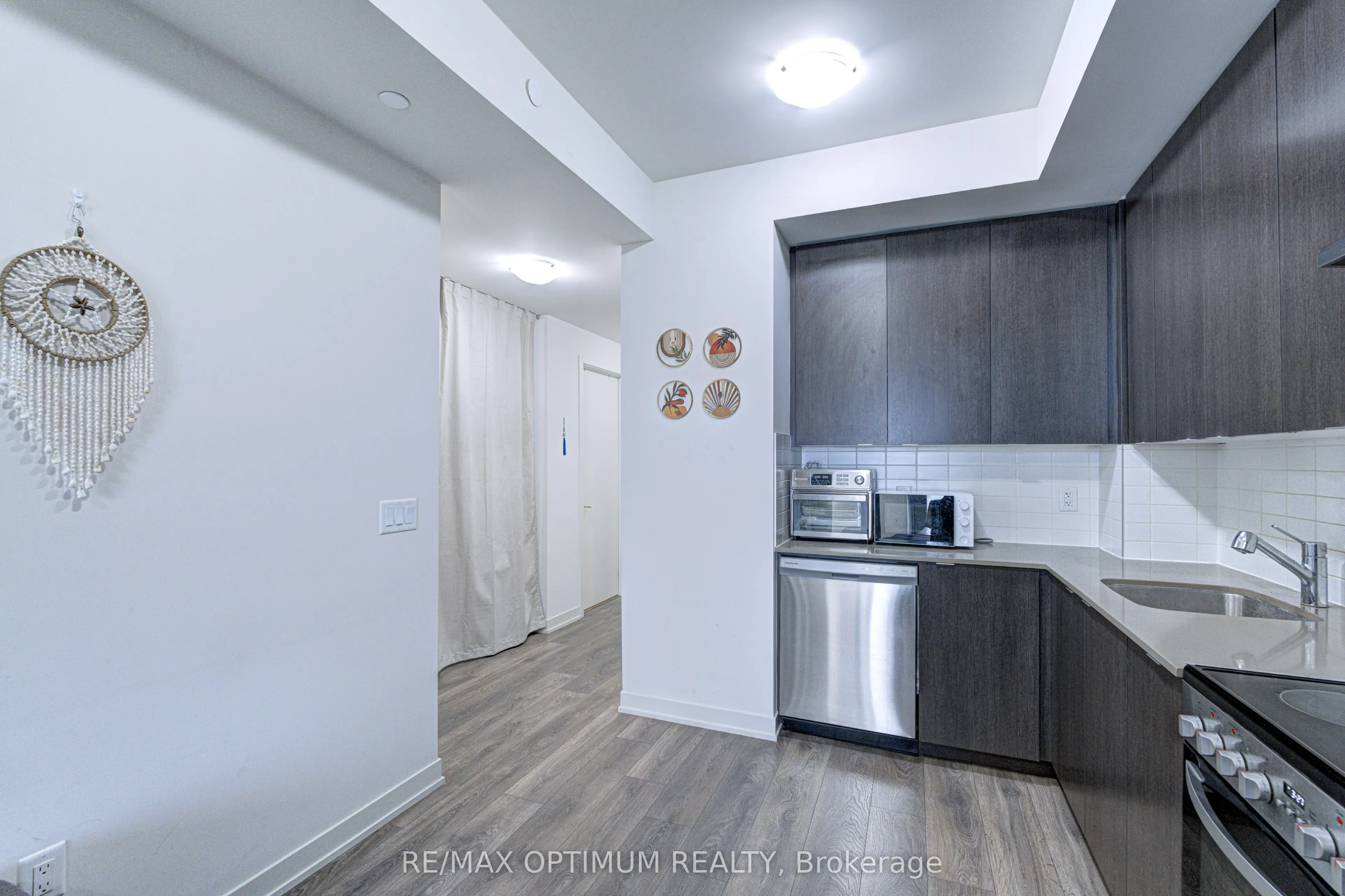 58 Sky Harbour Drive #108