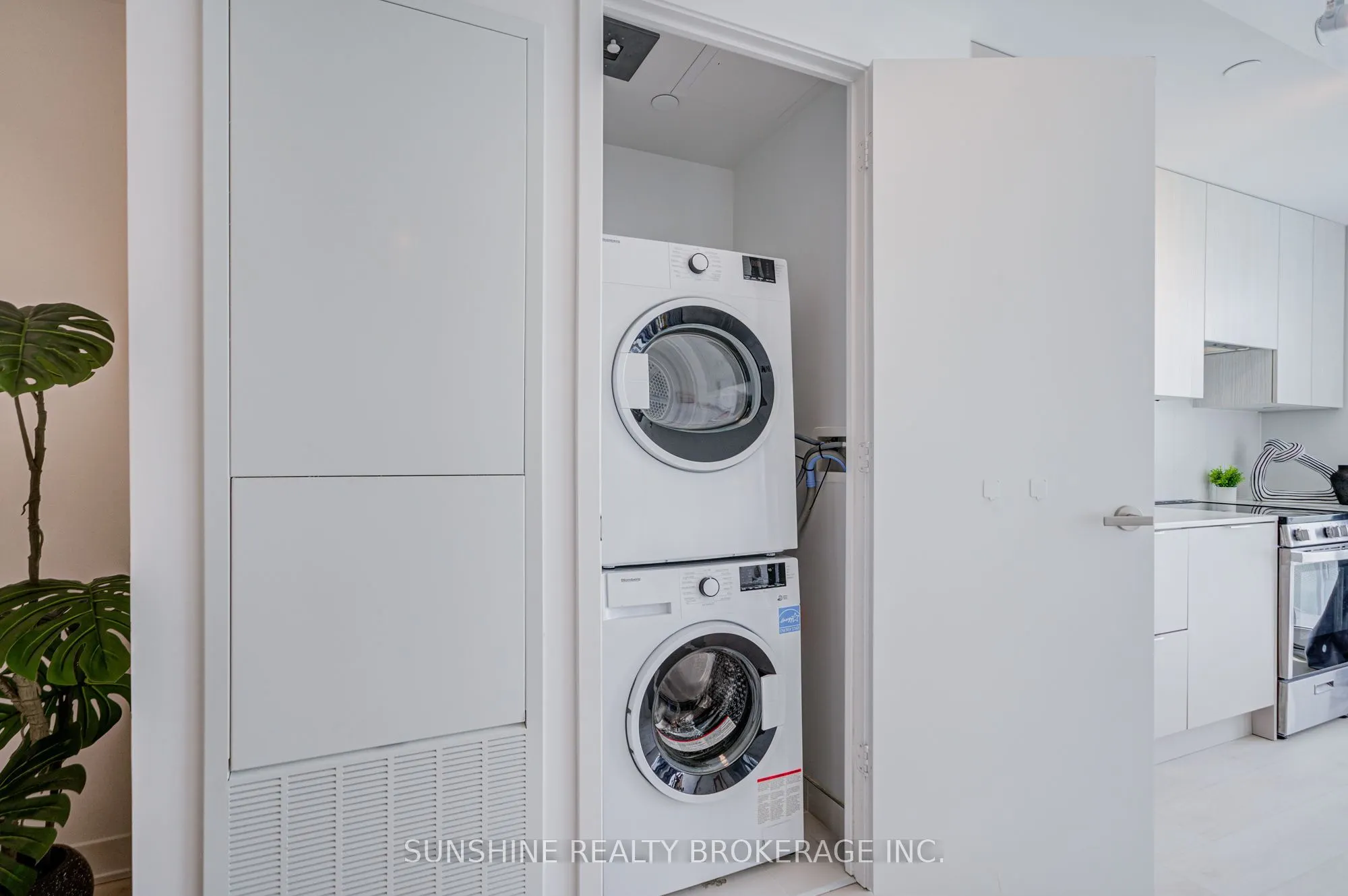 3900 CONFEDERATION Parkway #1508