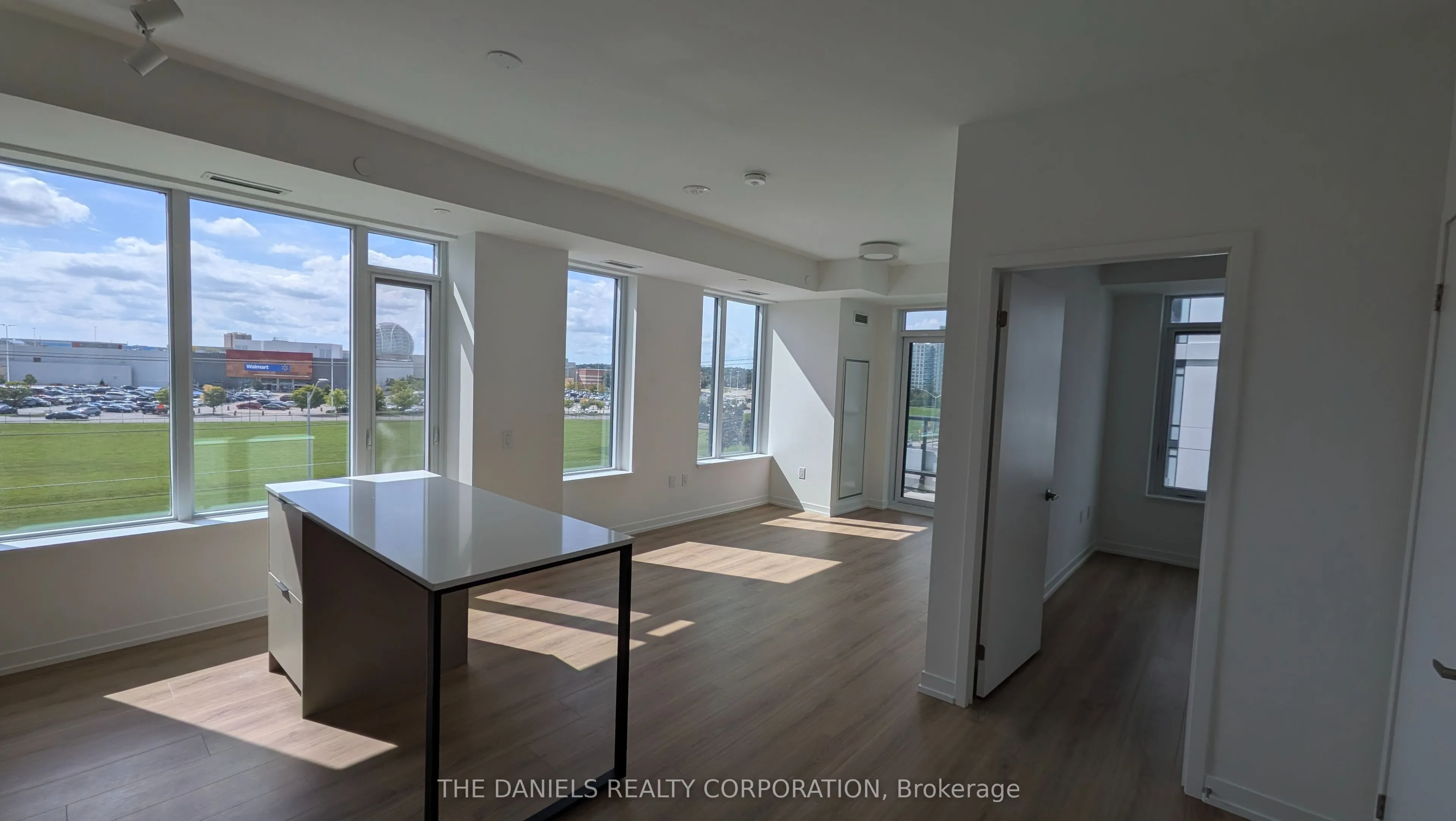 2485 Eglinton Avenue W #603
