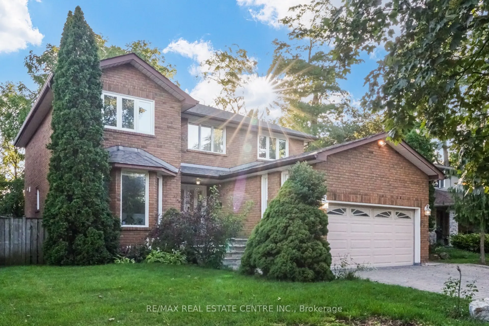 167 Whitchurch Mews #Upper Level