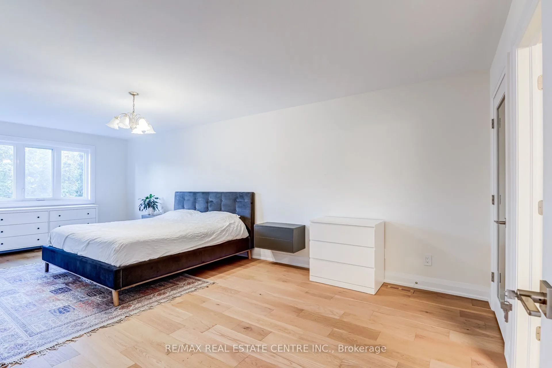 167 Whitchurch Mews #Upper Level