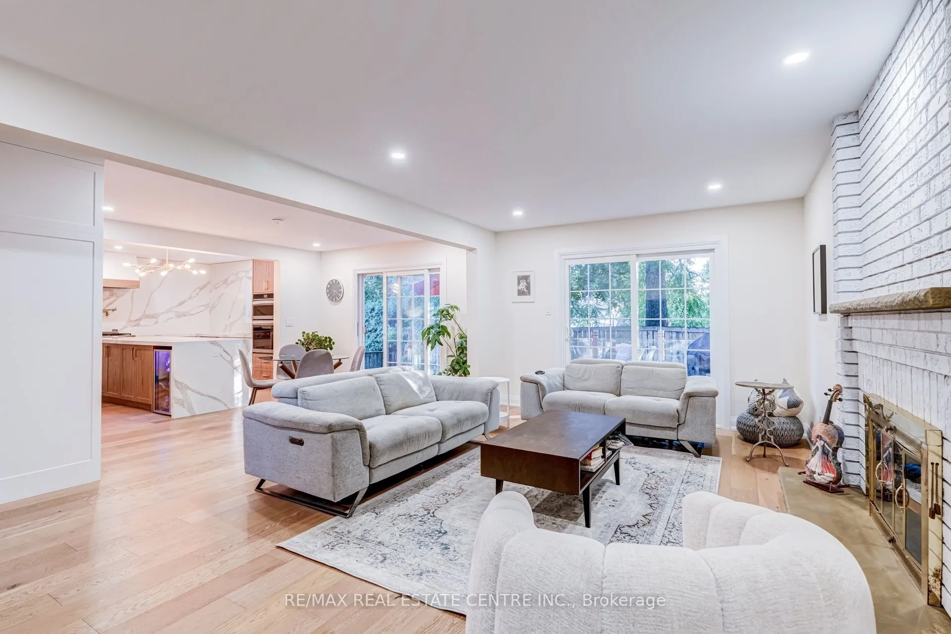 167 Whitchurch Mews #Upper Level