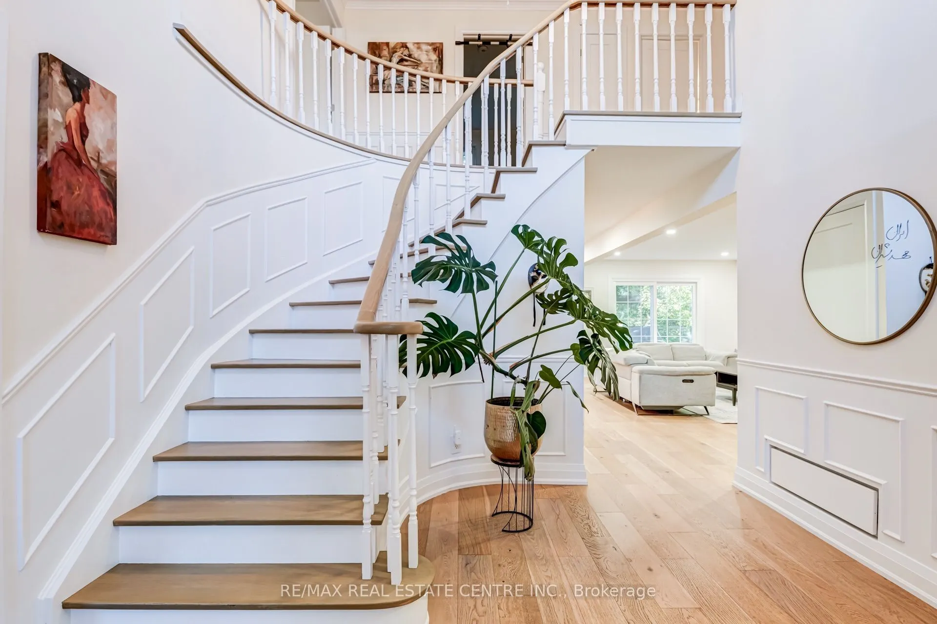 167 Whitchurch Mews #Upper Level