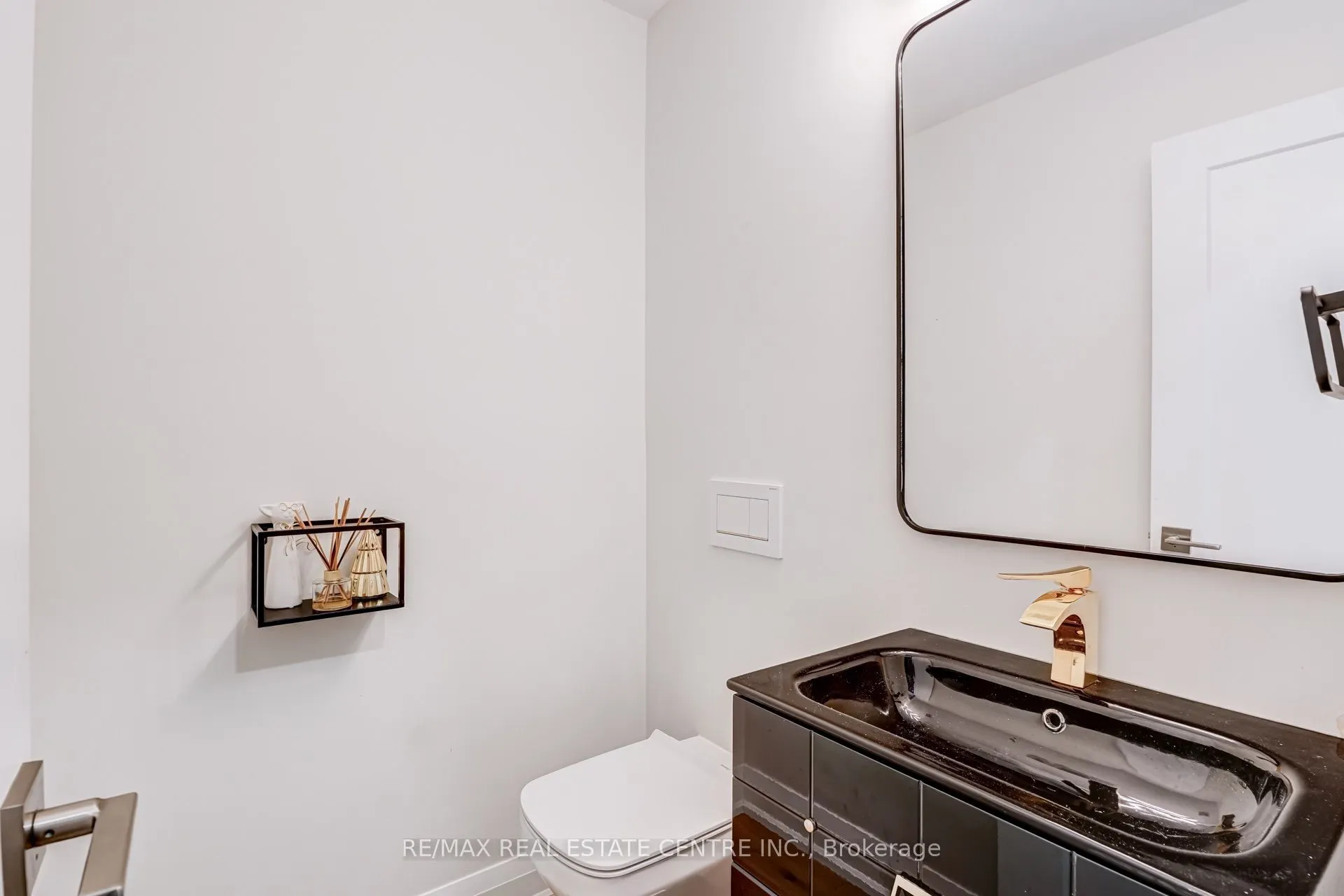 167 Whitchurch Mews #Upper Level