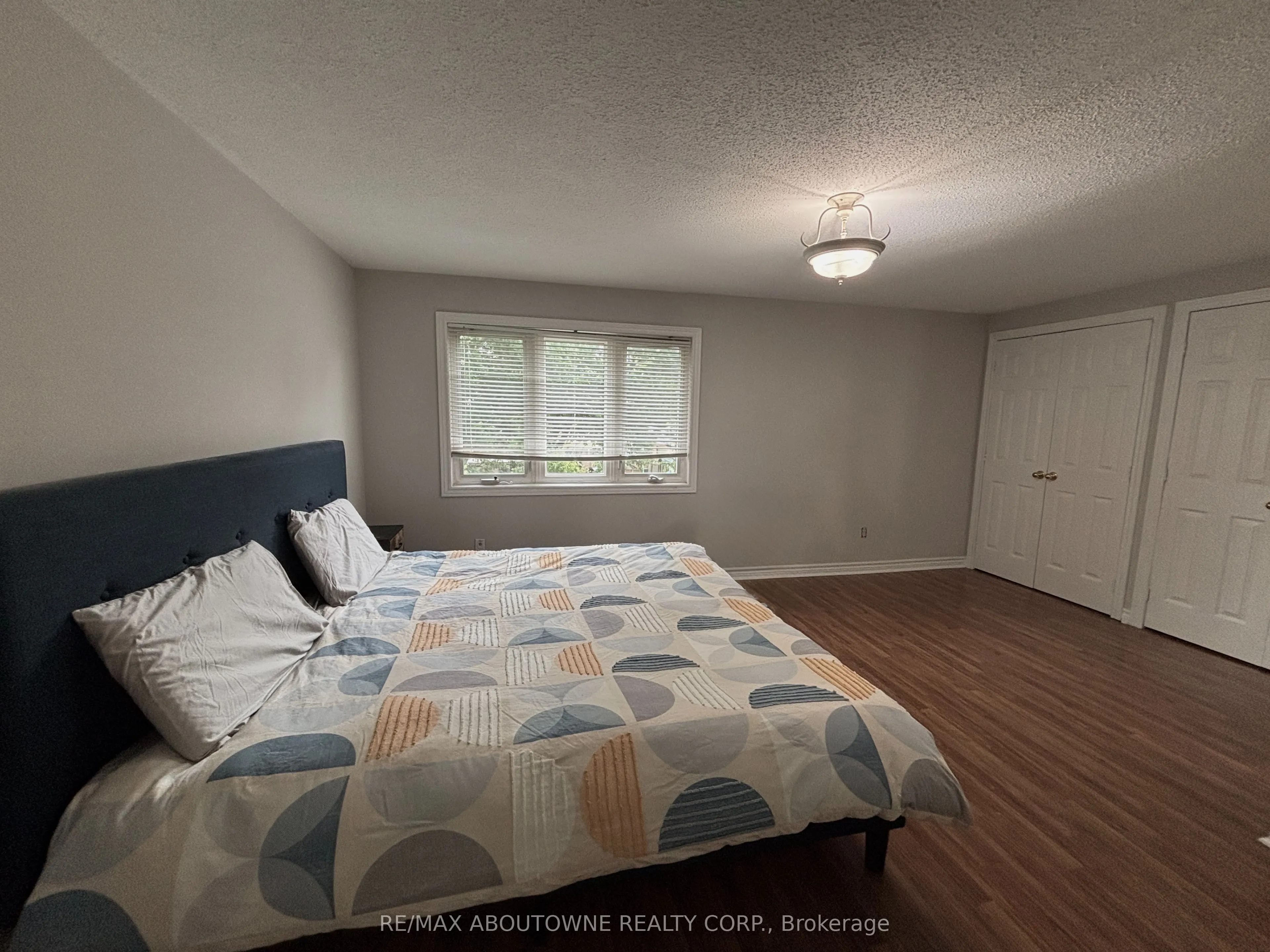3072 Patrick Crescent