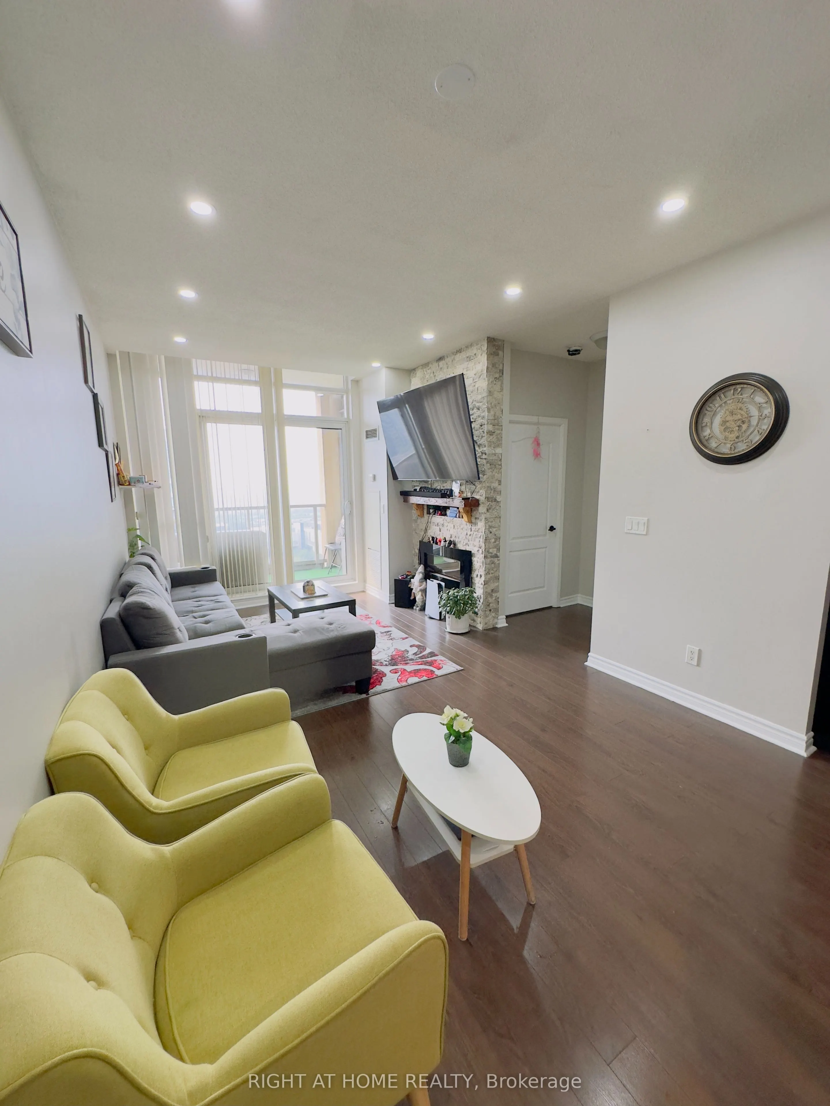 4090 Living Arts Drive #2906