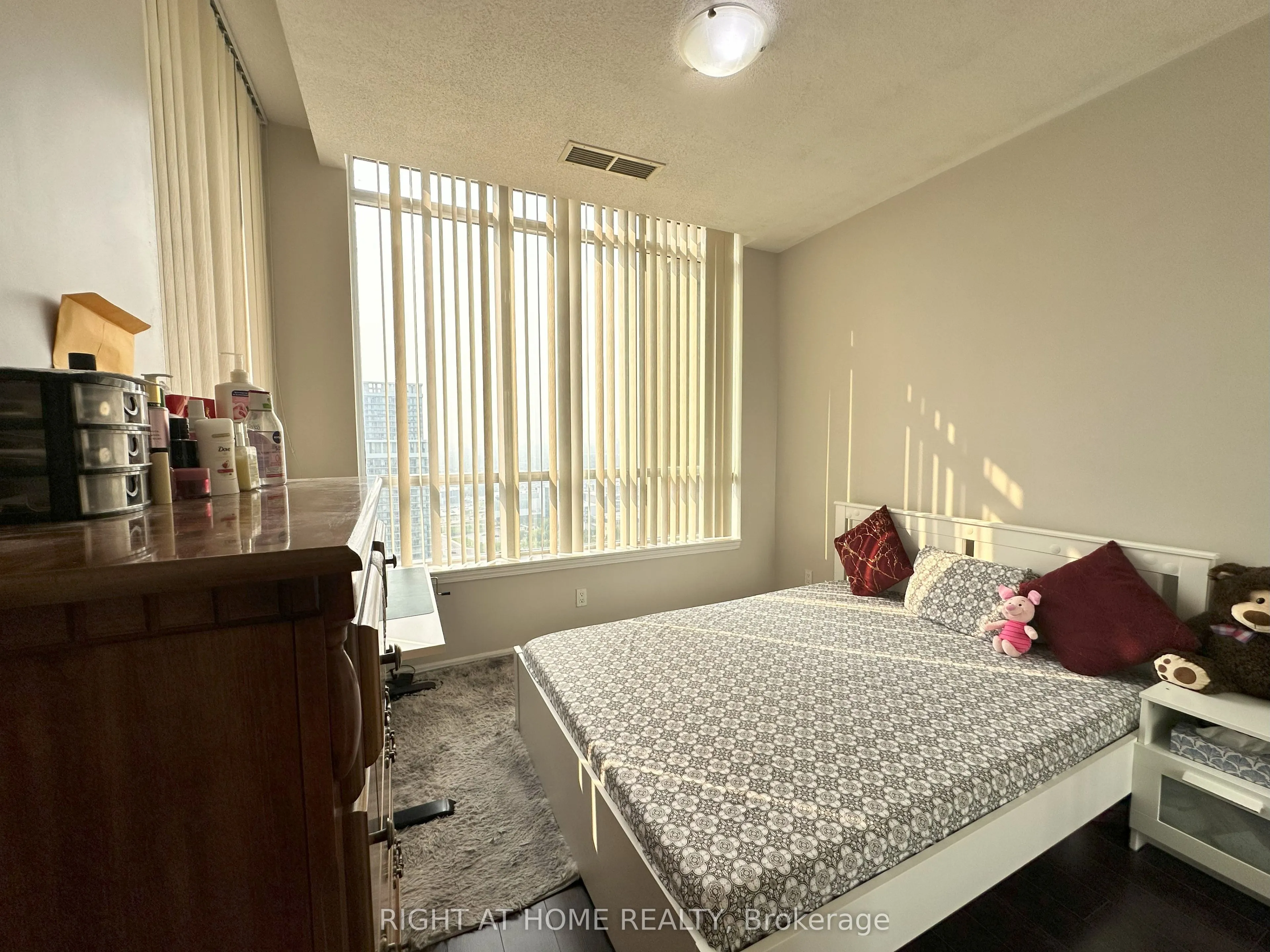 4090 Living Arts Drive #2906