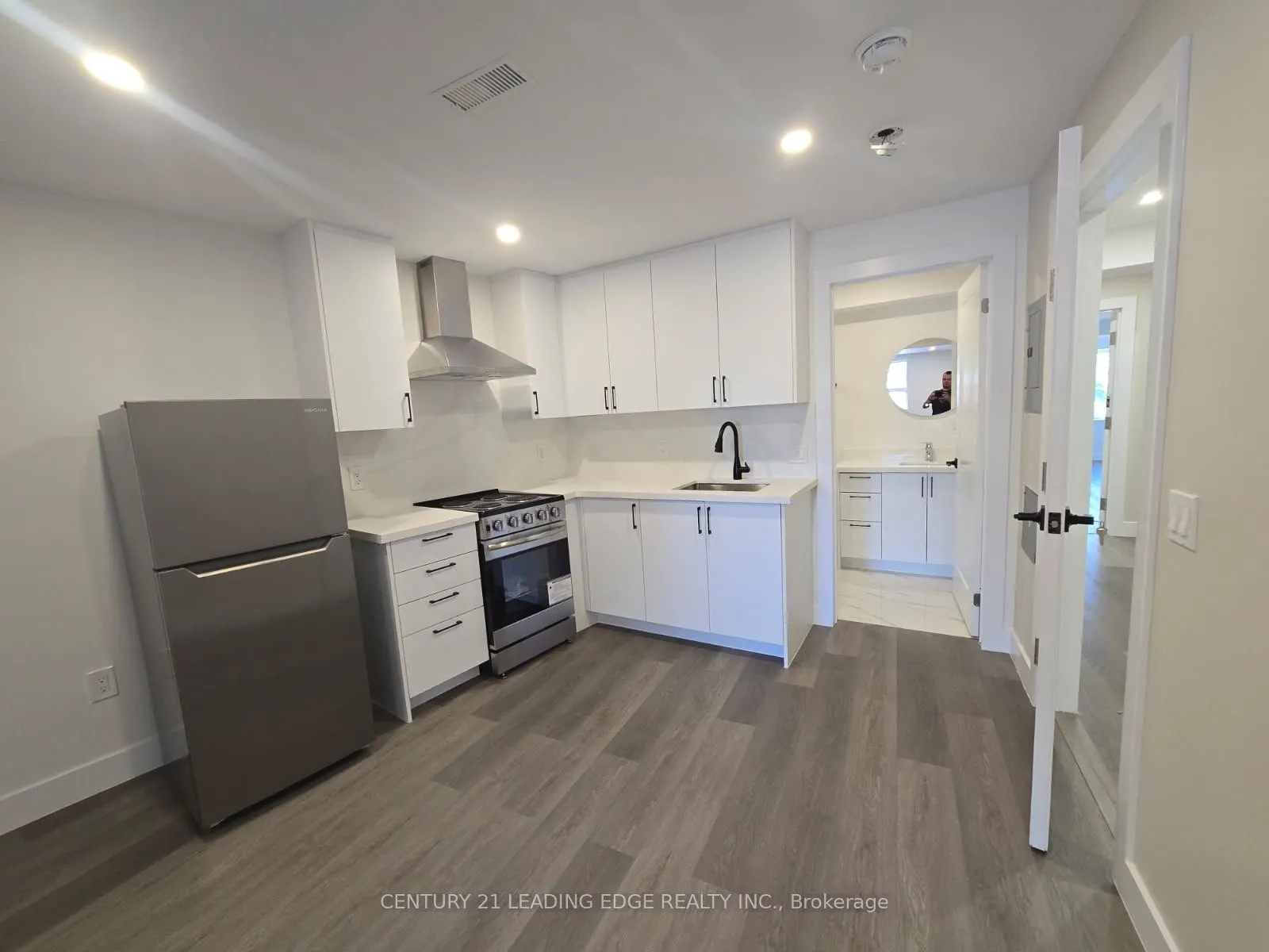 3030 DUNDAS Street ##3