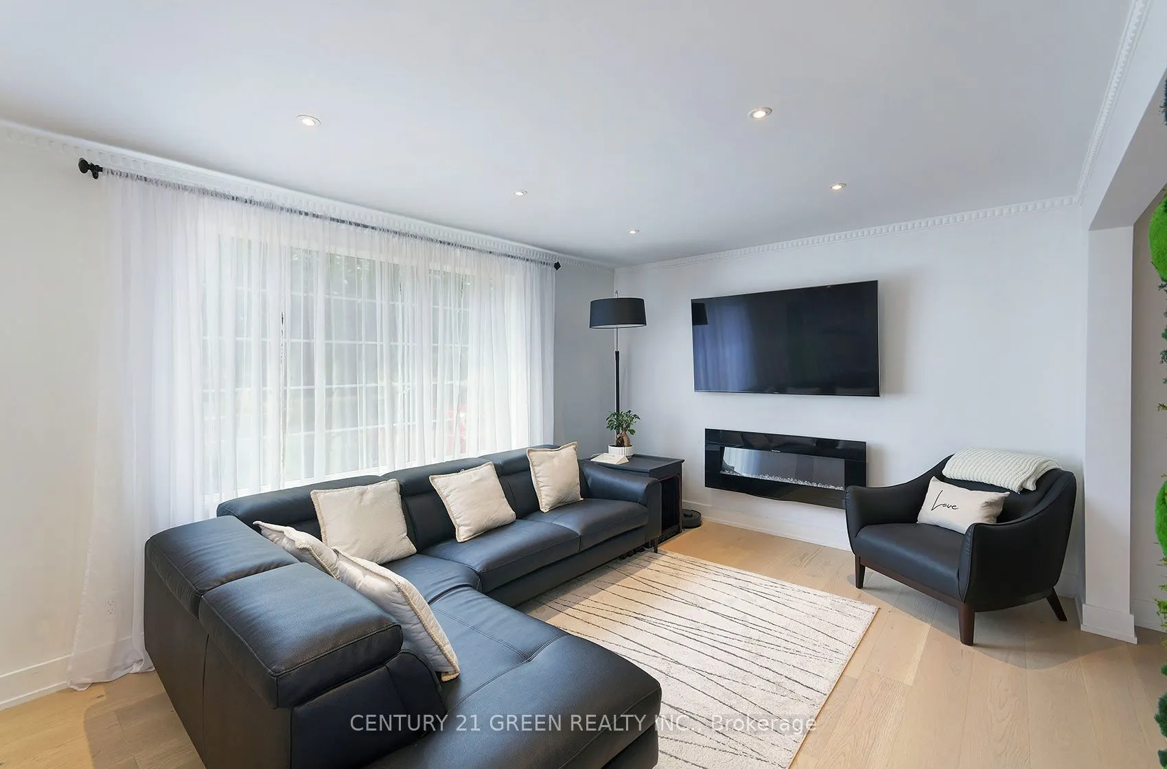 32 Castlebar Road