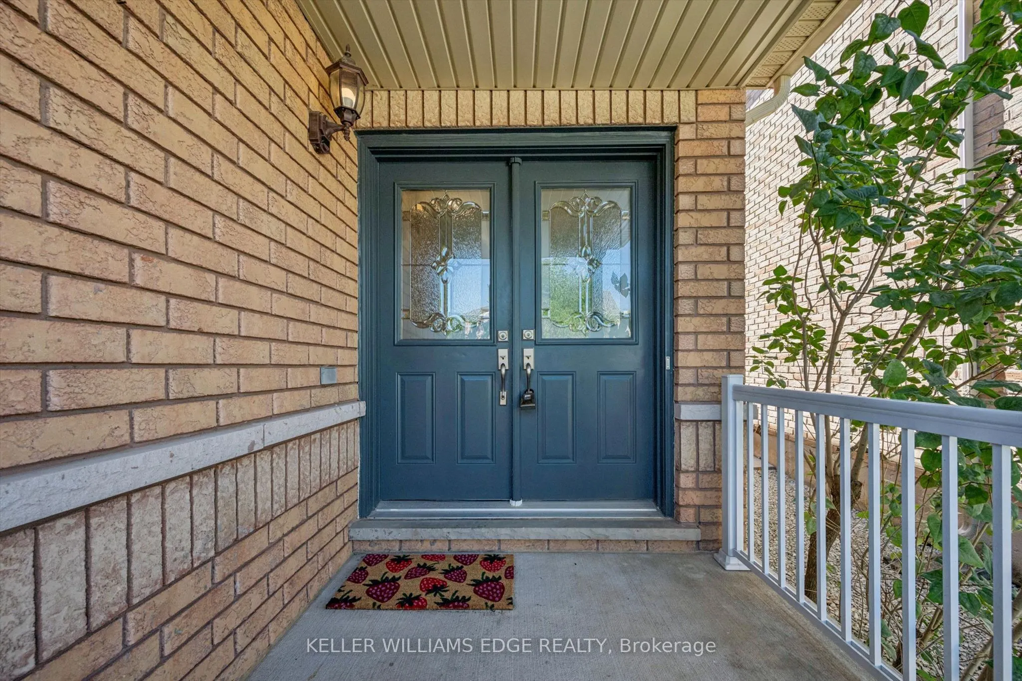 97 Meadowlark Drive N