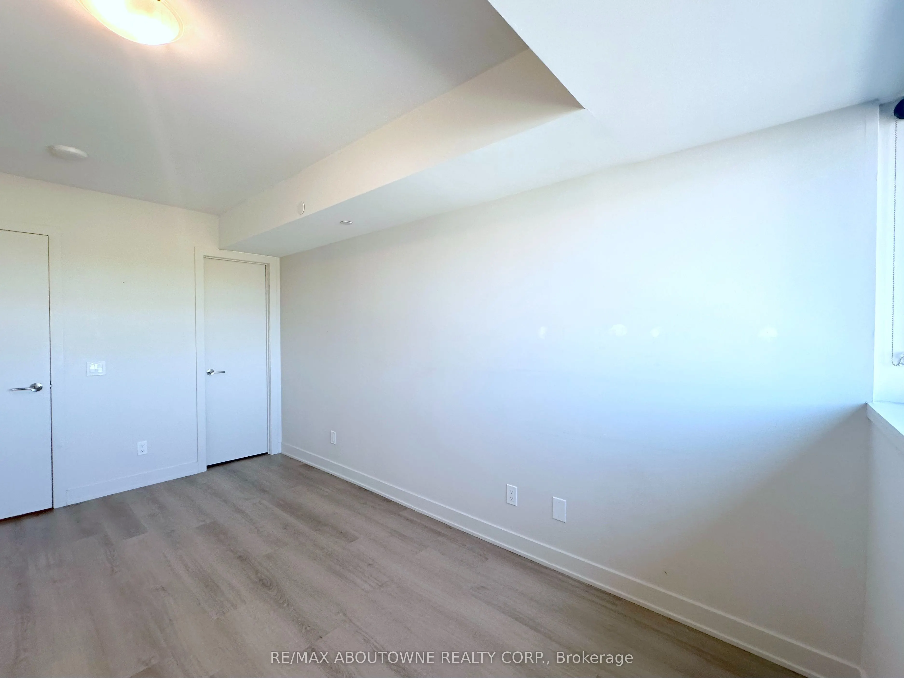 3385 Dundas Street W #311