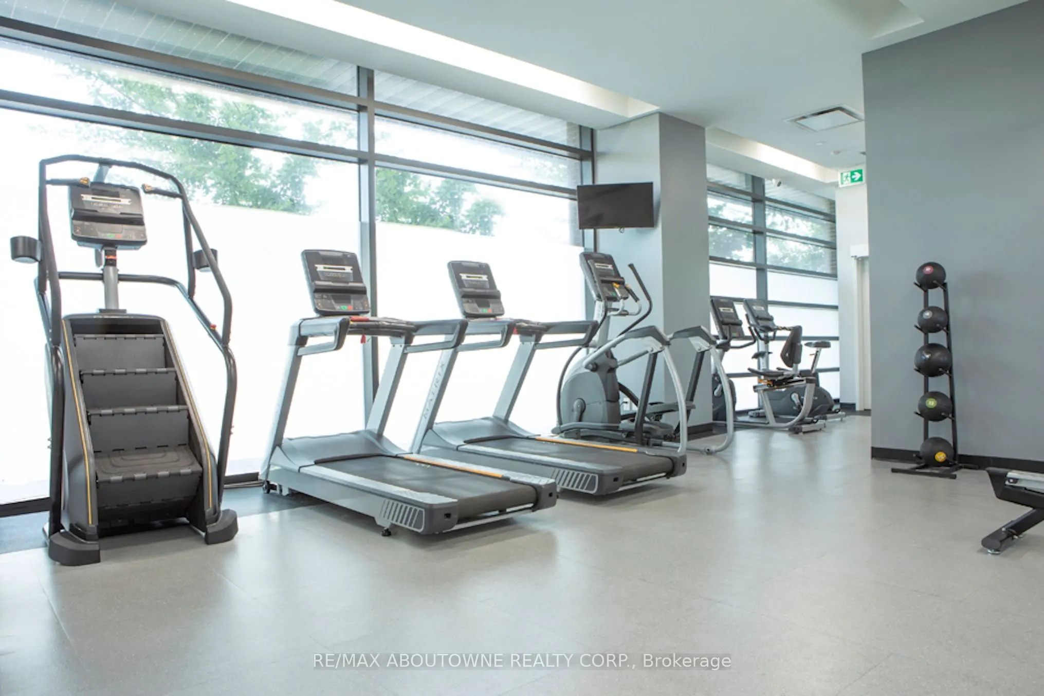 3385 Dundas Street W #311