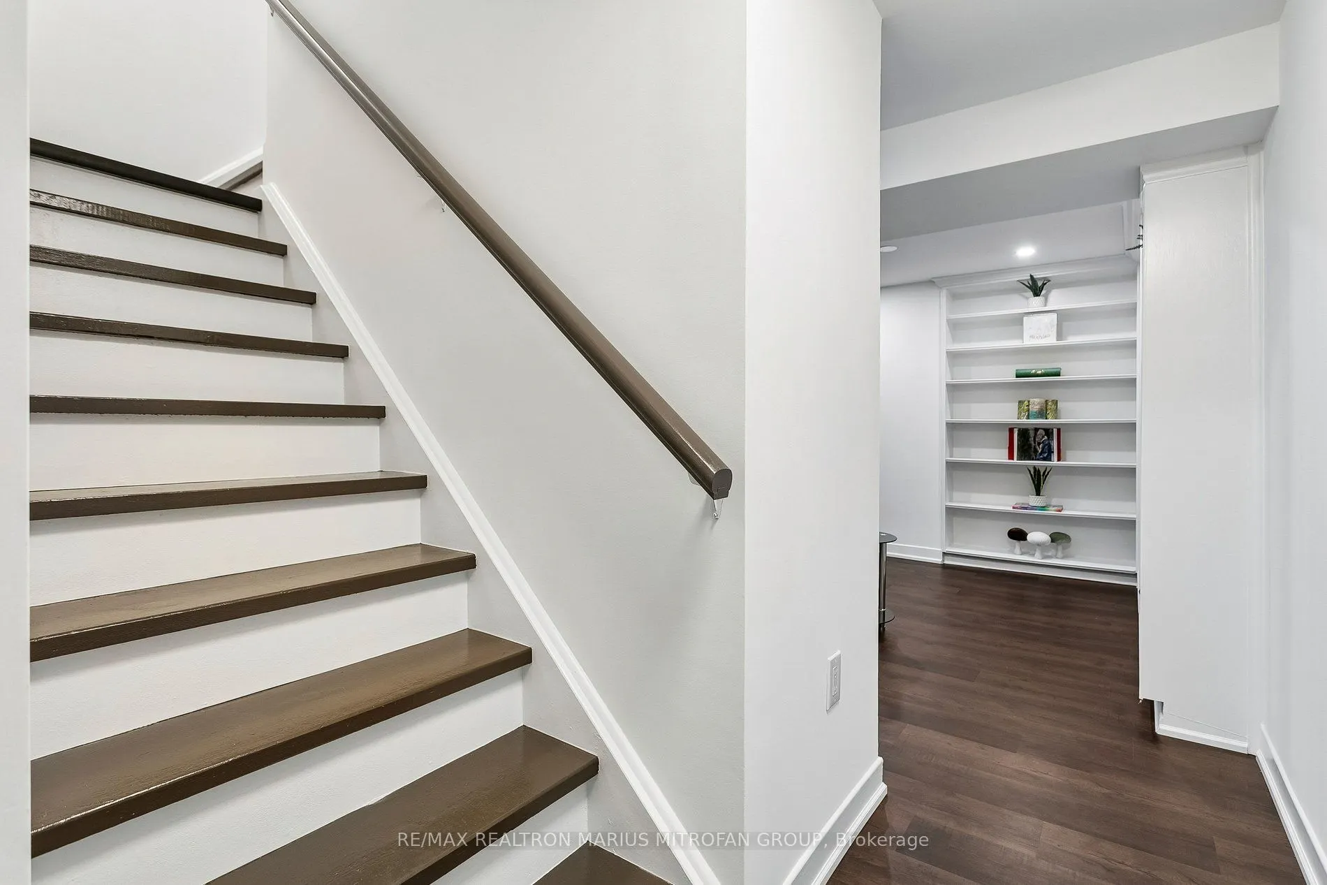 1287 Willowbank Trail
