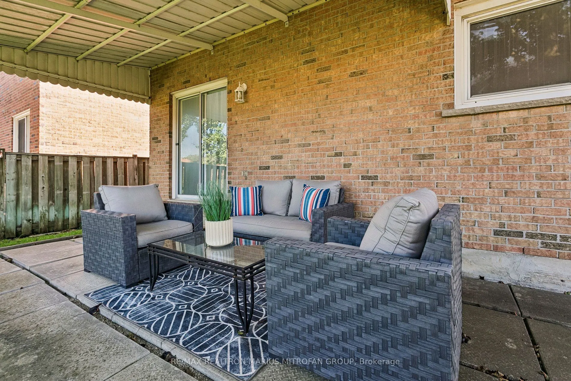 1287 Willowbank Trail