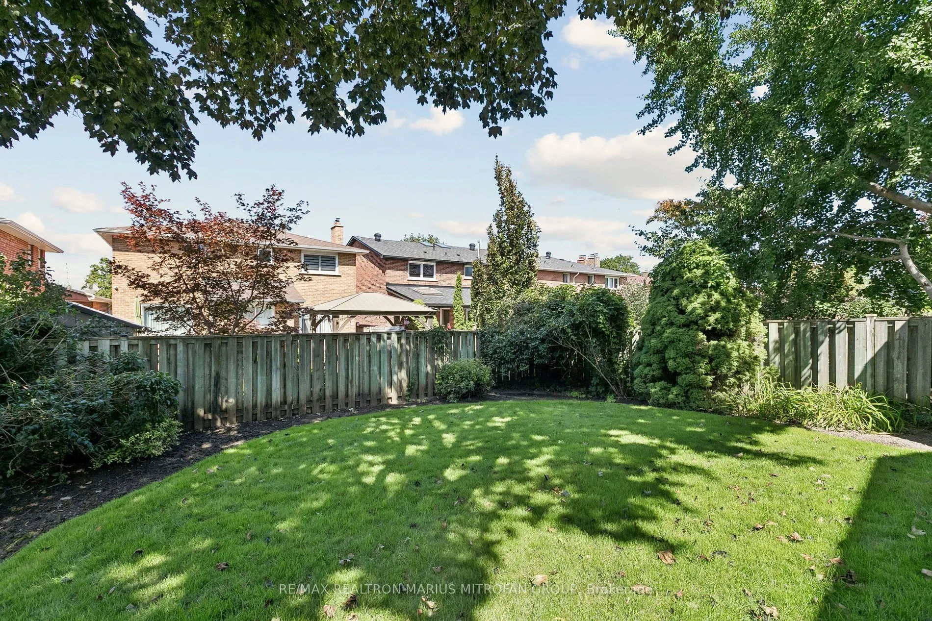 1287 Willowbank Trail