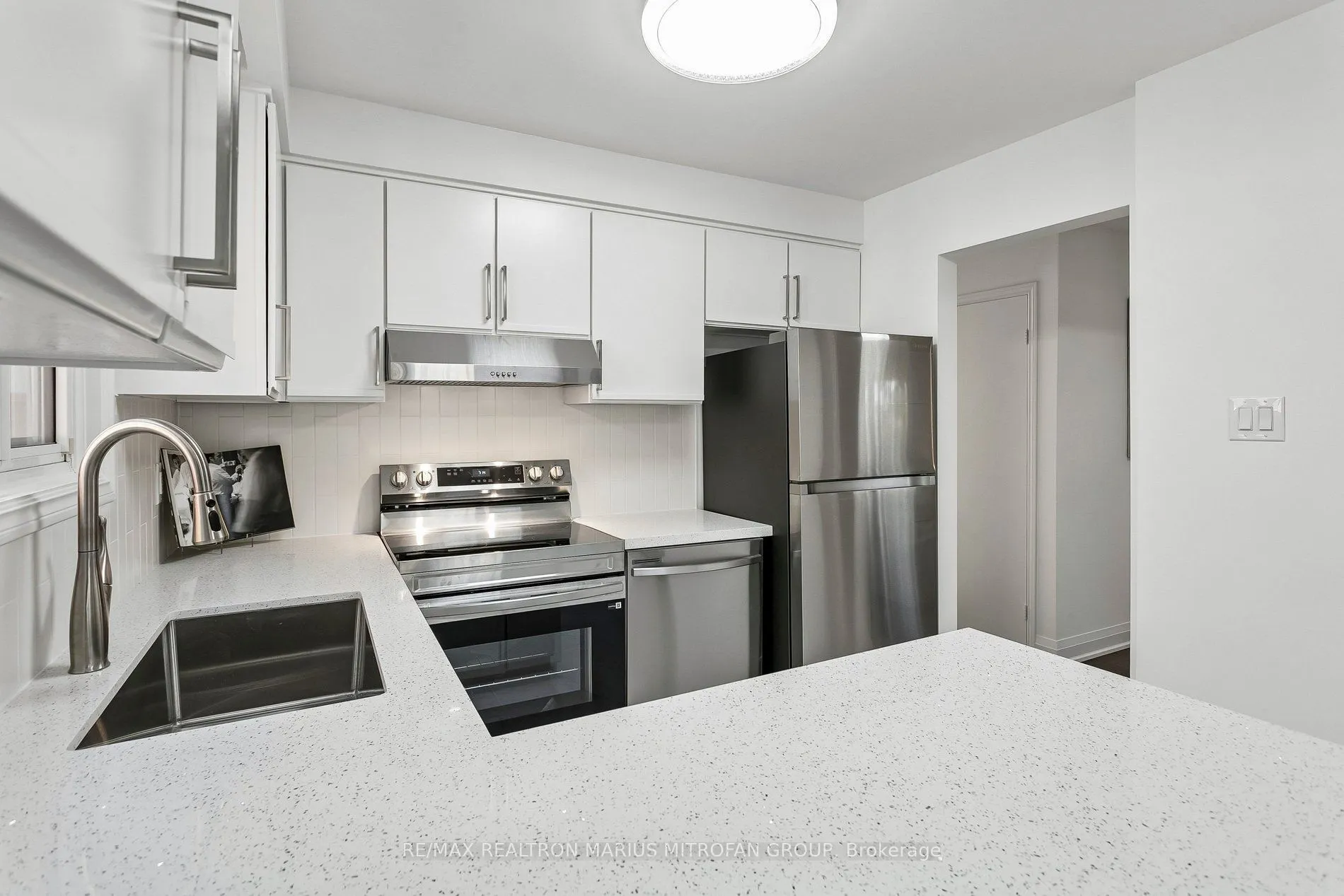 1287 Willowbank Trail
