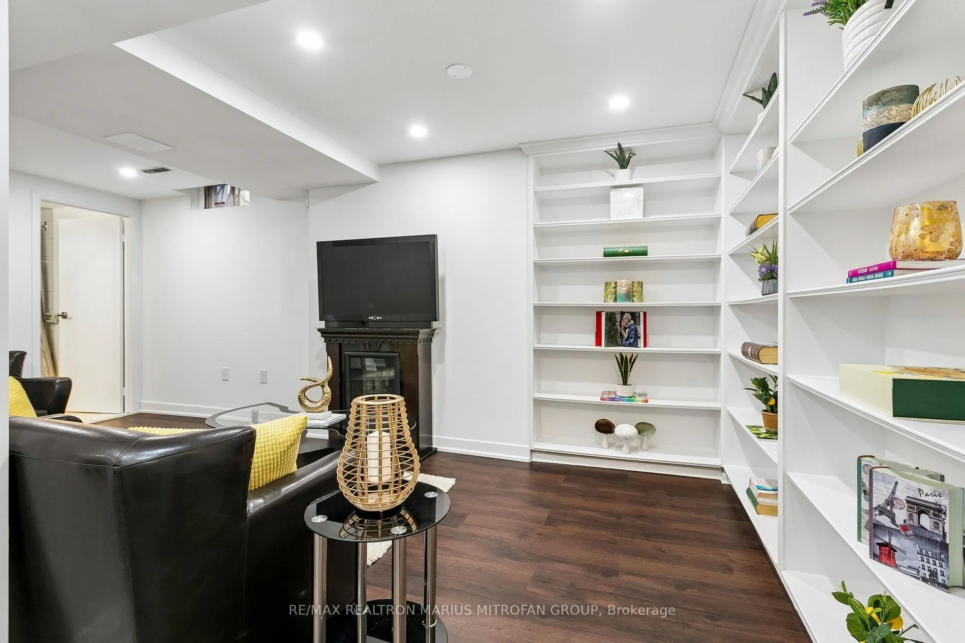 1287 Willowbank Trail