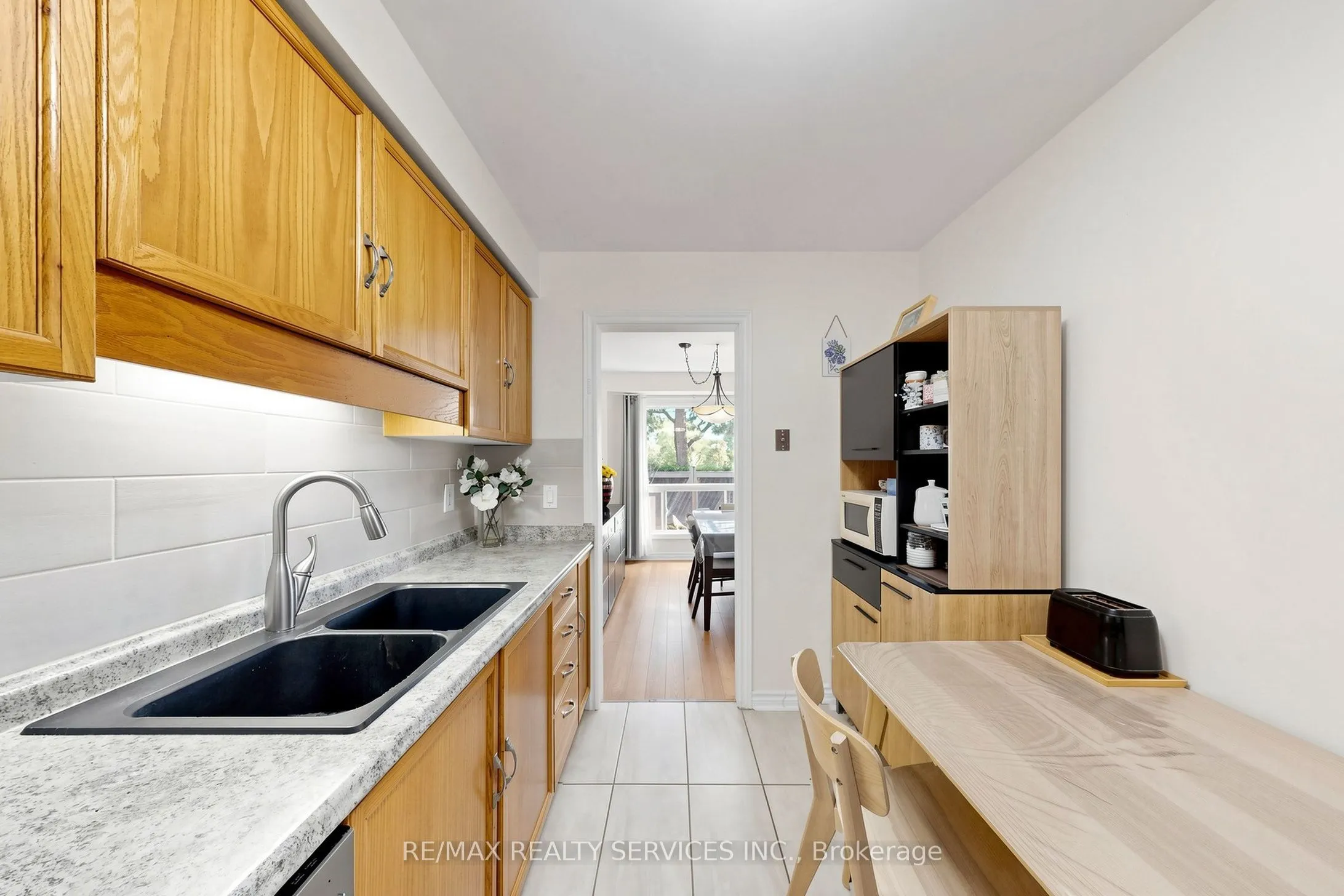 74 Heathcliffe Square #24