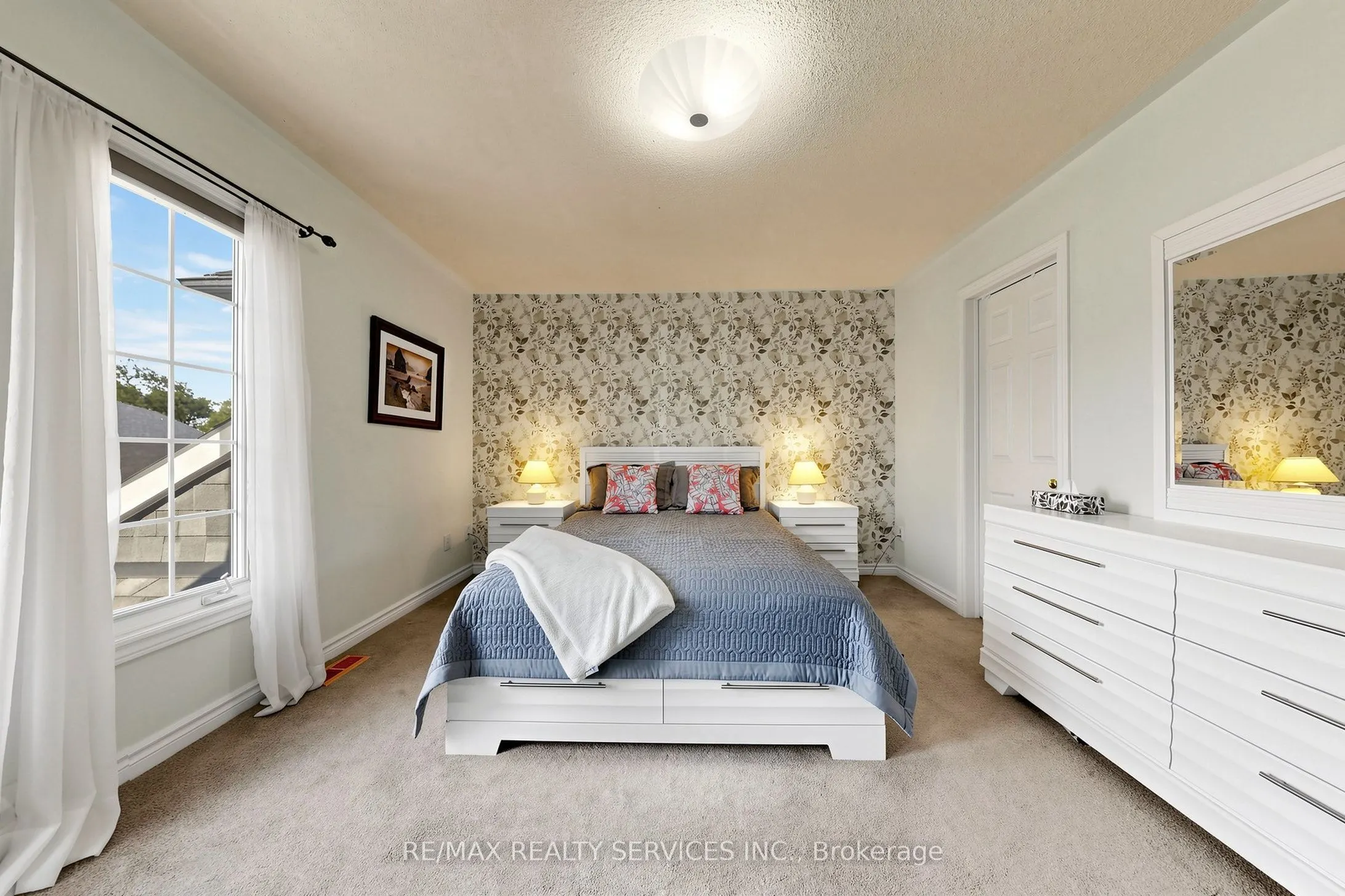 74 Heathcliffe Square #24
