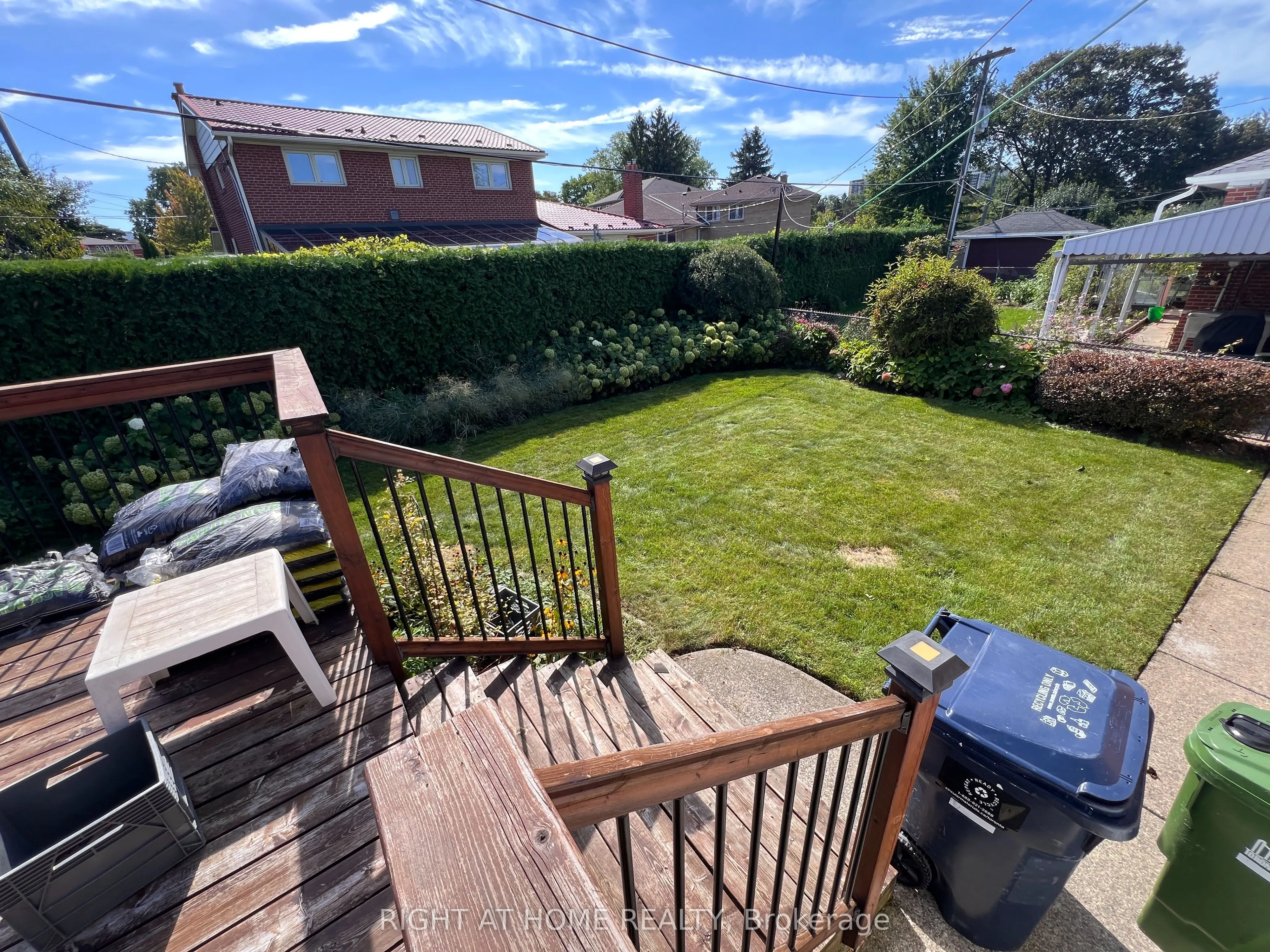 30 Norbert Crescent #LOWER